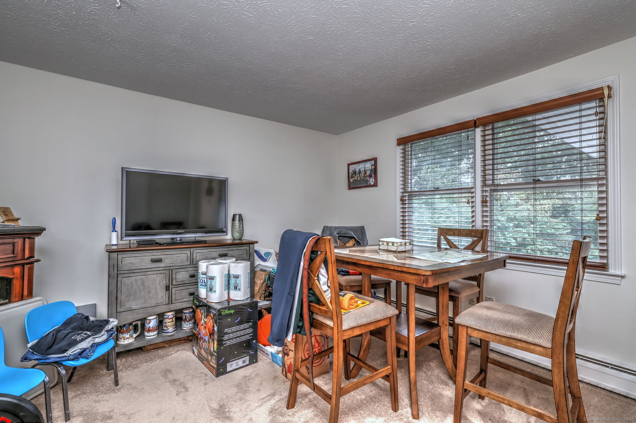 West Haven, Connecticut, 06516, United States, 3 Bedrooms Bedrooms, ,2 BathroomsBathrooms,Residential,For Sale,1925877