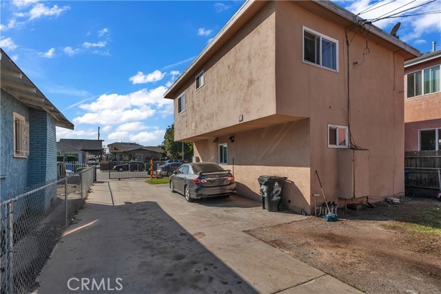 Los Angeles, California, 90003, United States, 4 Bedrooms Bedrooms, ,Residential,For Sale,1997740