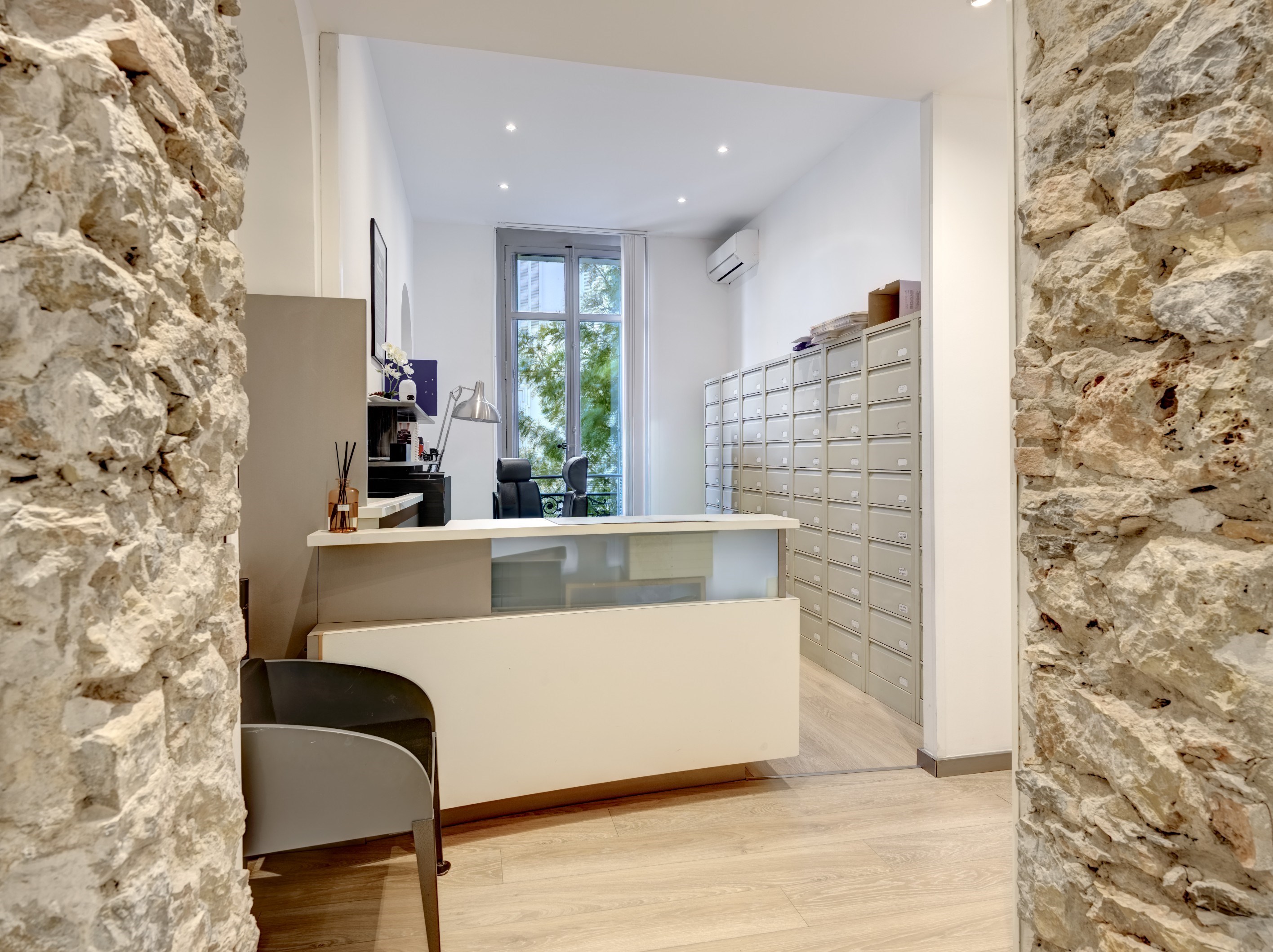  170 m² bourgeois apartment for sale in Cannes city centre - 物件實景