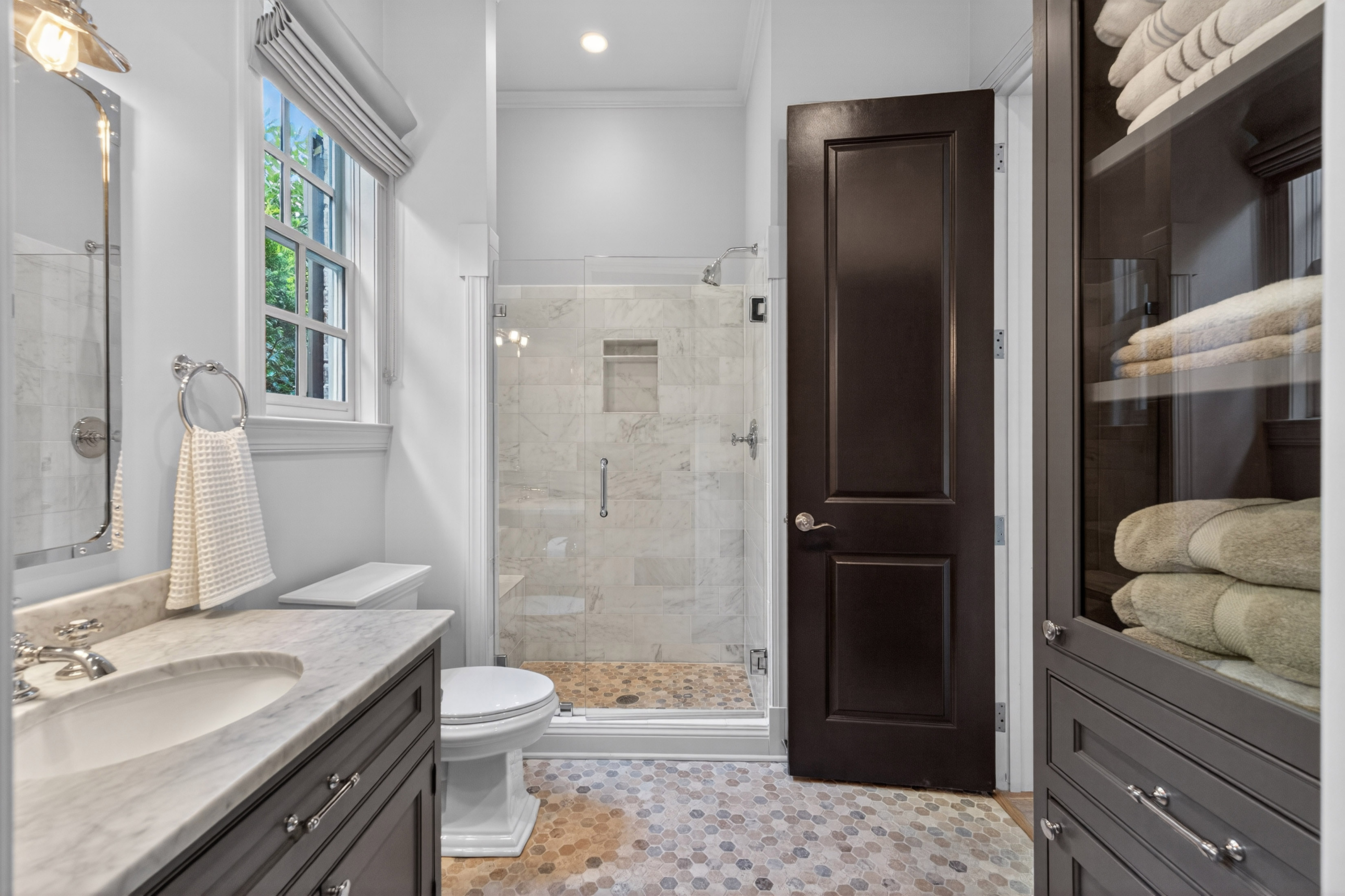  Experience Luxury in One of Georgia’s Most Prestigious Gated Golf Communities - 物件實景