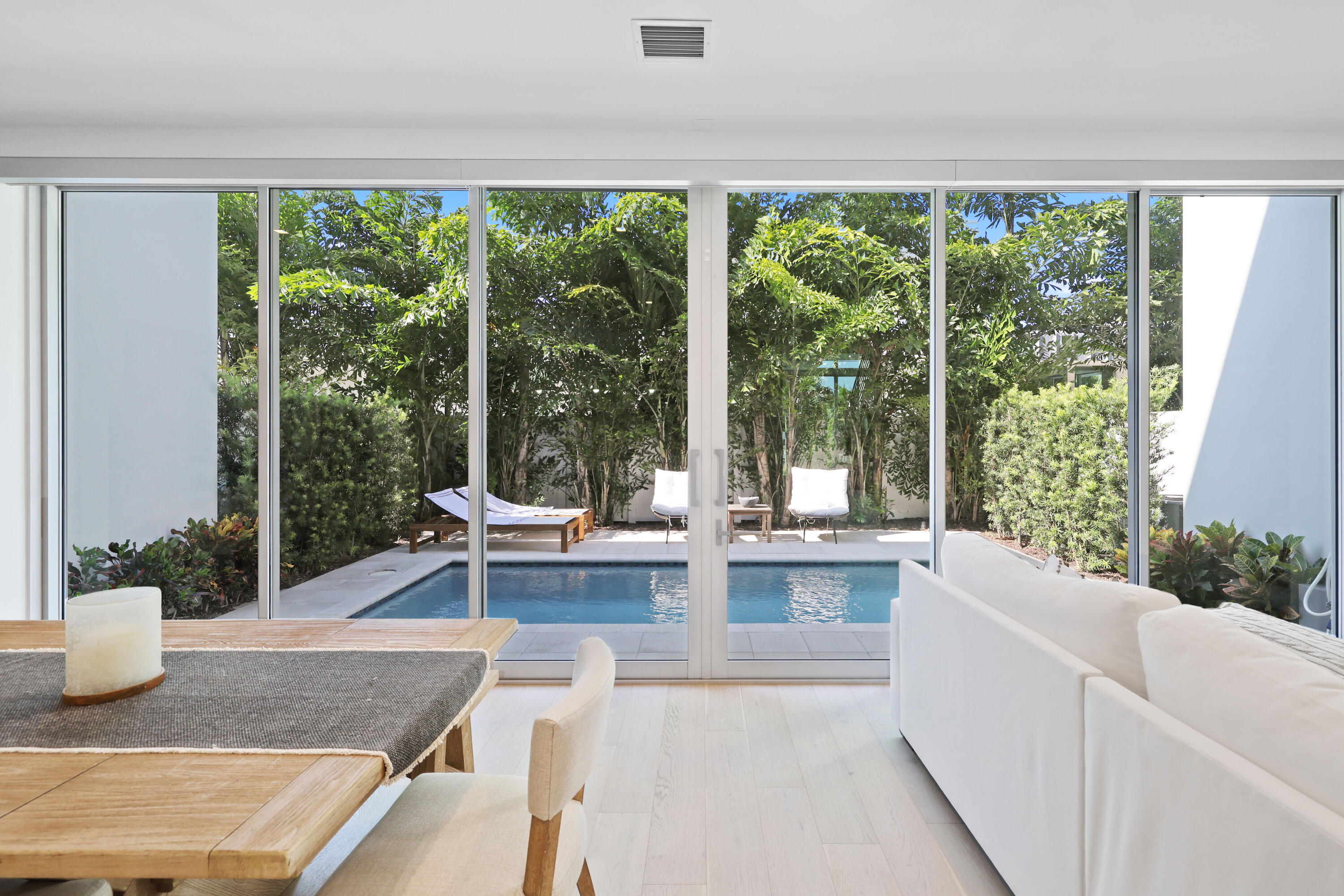 Delray Beach, Florida, 33483, United States, 3 Bedrooms Bedrooms, ,4 BathroomsBathrooms,Residential,For Sale,1940237