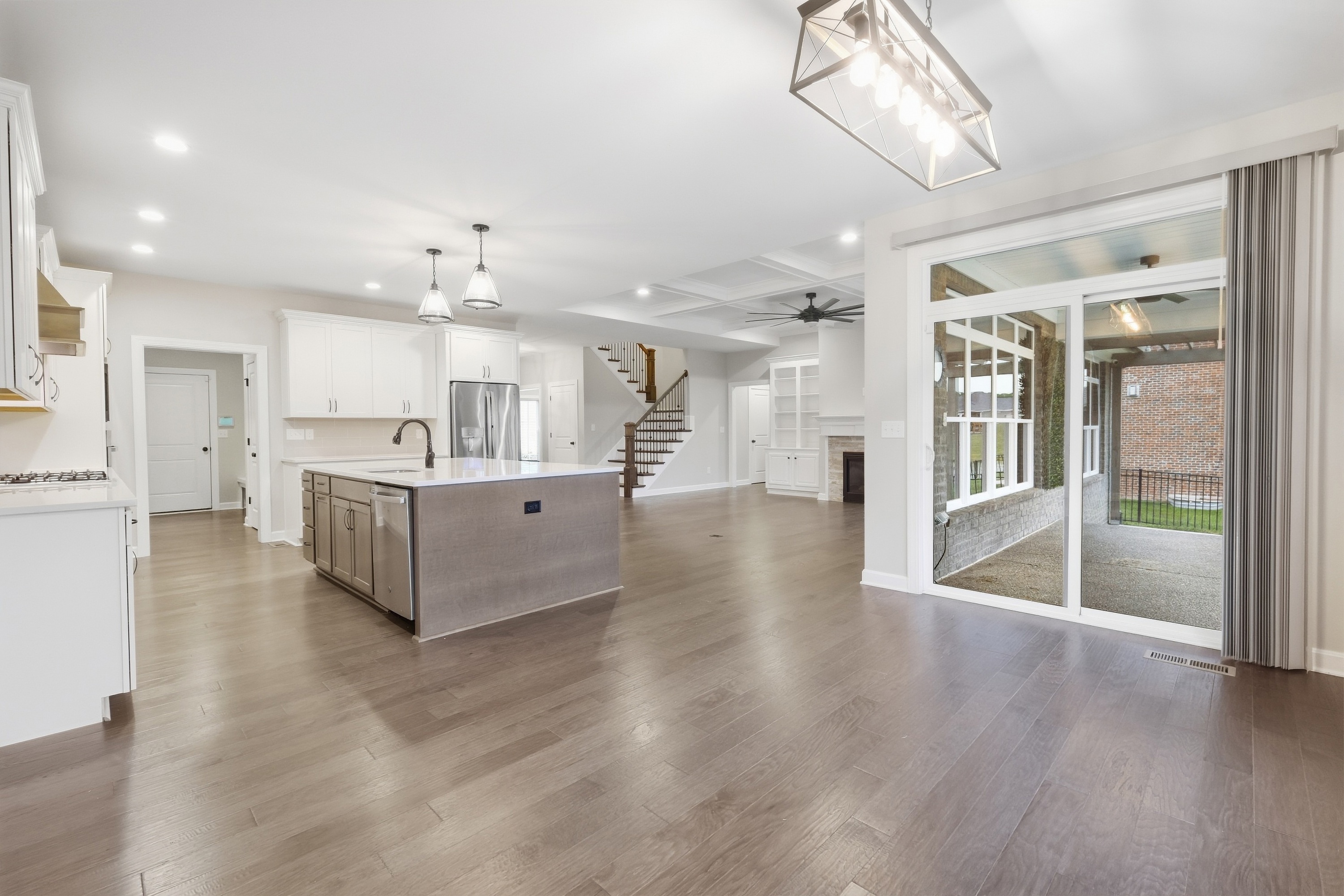  2008 Scenic Lakes Drive, Louisville, KY 40245 - 物件實景