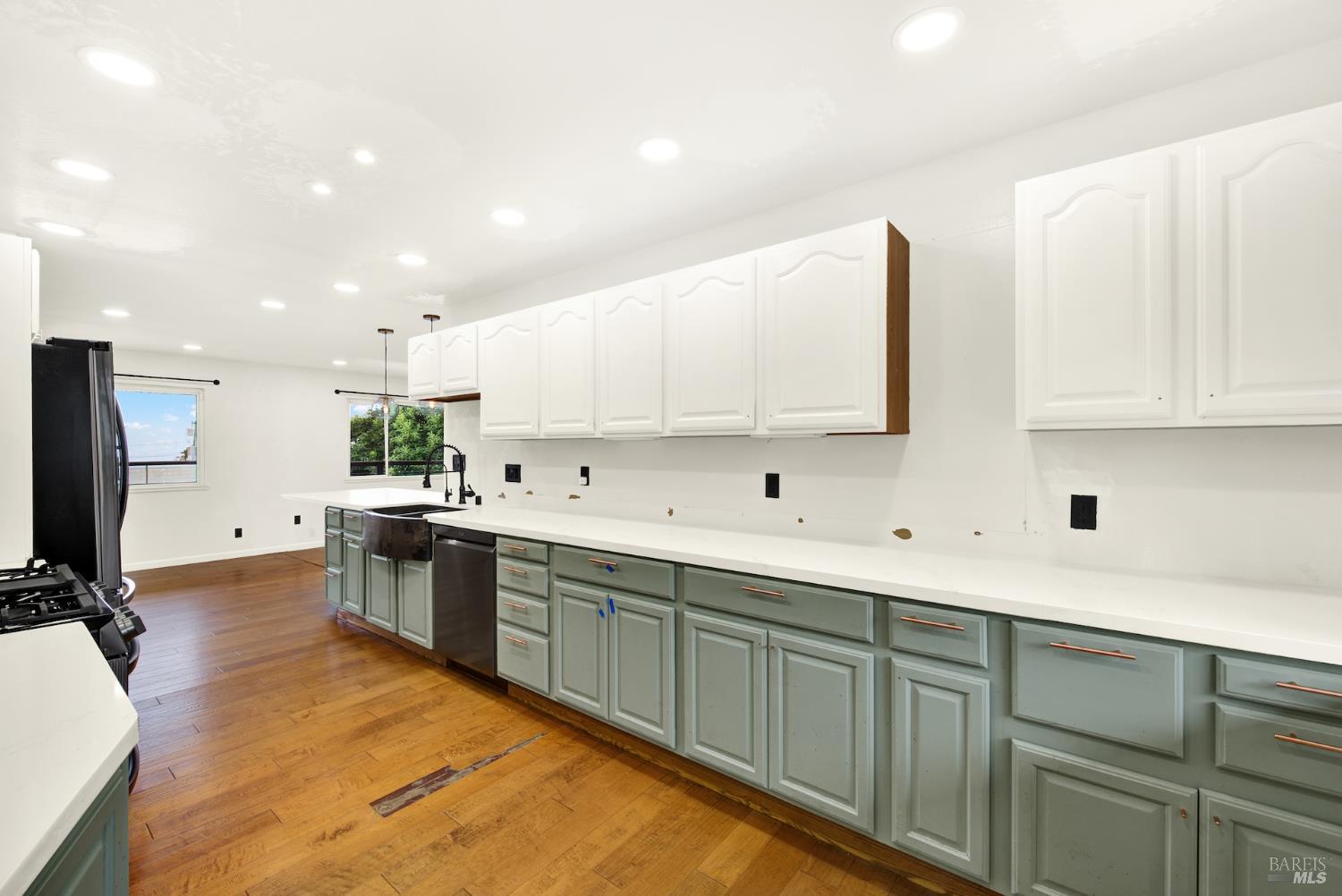 Benicia, California, 94510, United States, 4 Bedrooms Bedrooms, ,3 BathroomsBathrooms,Residential,For Sale,1989511