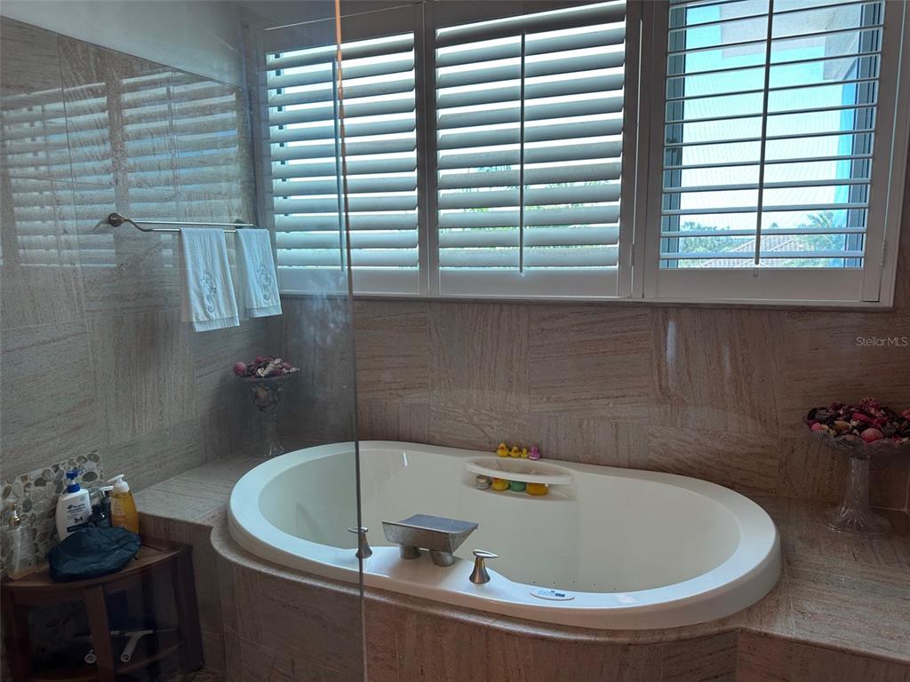 Bradenton, Florida, 34210, United States, 4 Bedrooms Bedrooms, ,5 BathroomsBathrooms,Residential,For Sale,1827645