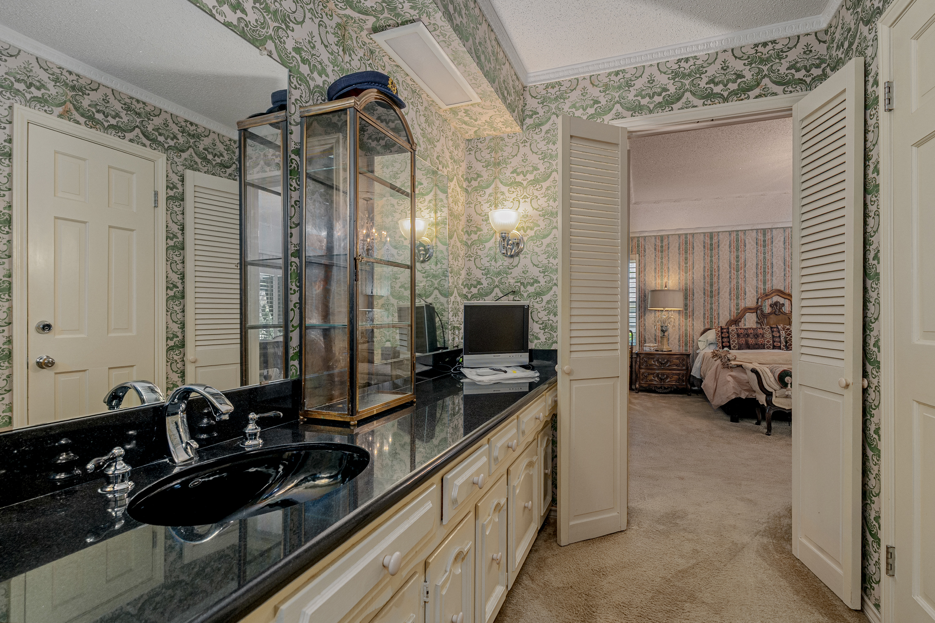  5531 Pebblebrook Drive - 物件實景