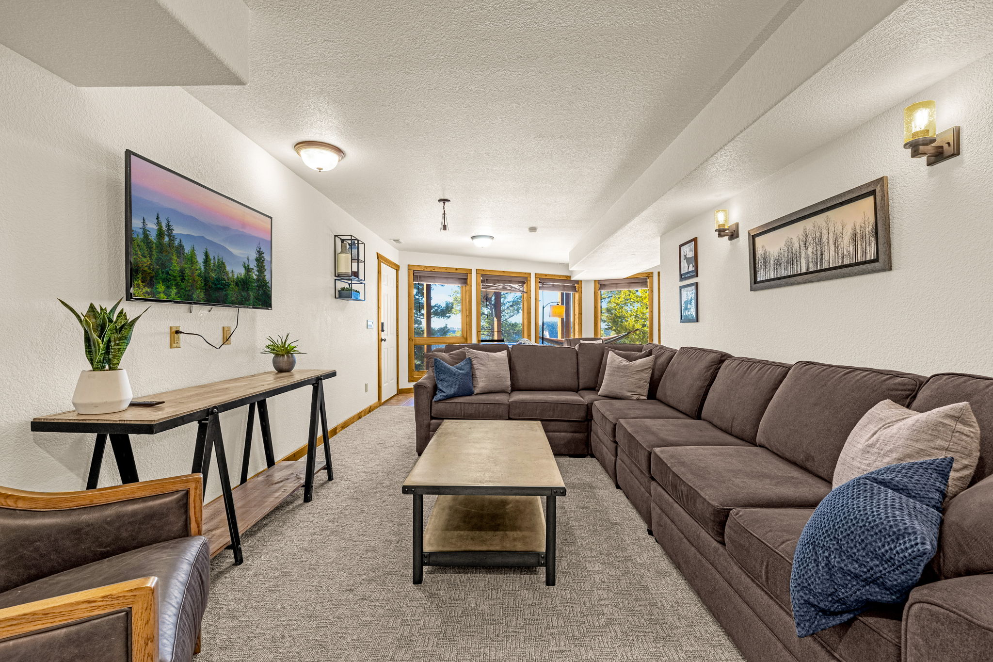 Cripple Creek, Colorado, 80813, United States, 3 Bedrooms Bedrooms, ,3 BathroomsBathrooms,Residential,For Sale,1997050