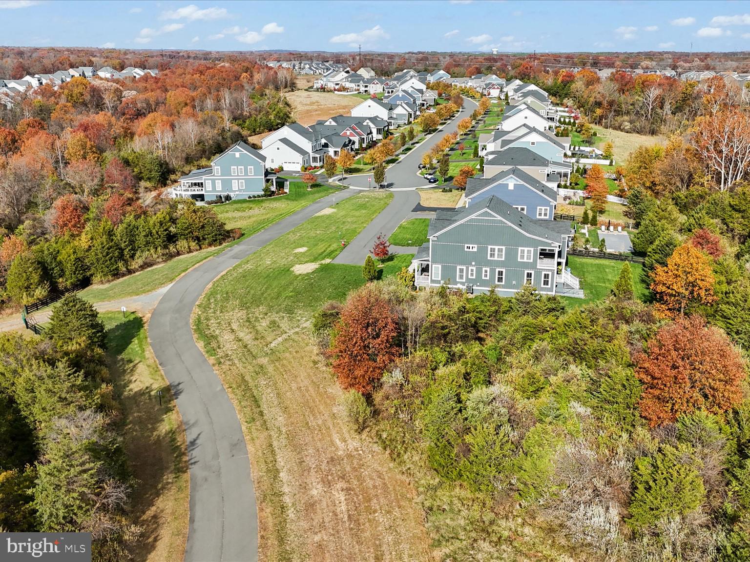 Aldie, Virginia, 20105, United States, 5 Bedrooms Bedrooms, ,5 BathroomsBathrooms,Residential,For Sale,1987386
