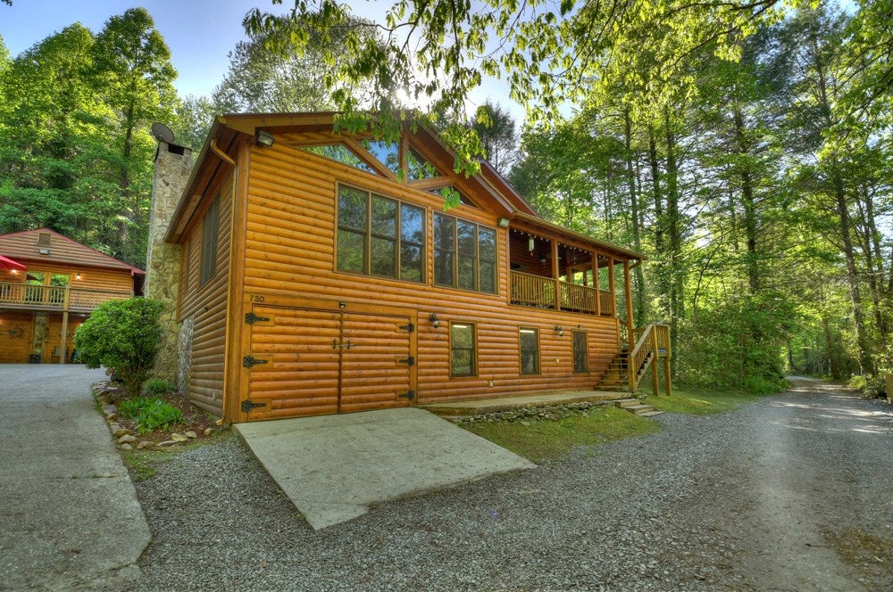 Blue Ridge, Georgia, 30513, United States, 4 Bedrooms Bedrooms, ,3 BathroomsBathrooms,Residential,For Sale,1858921