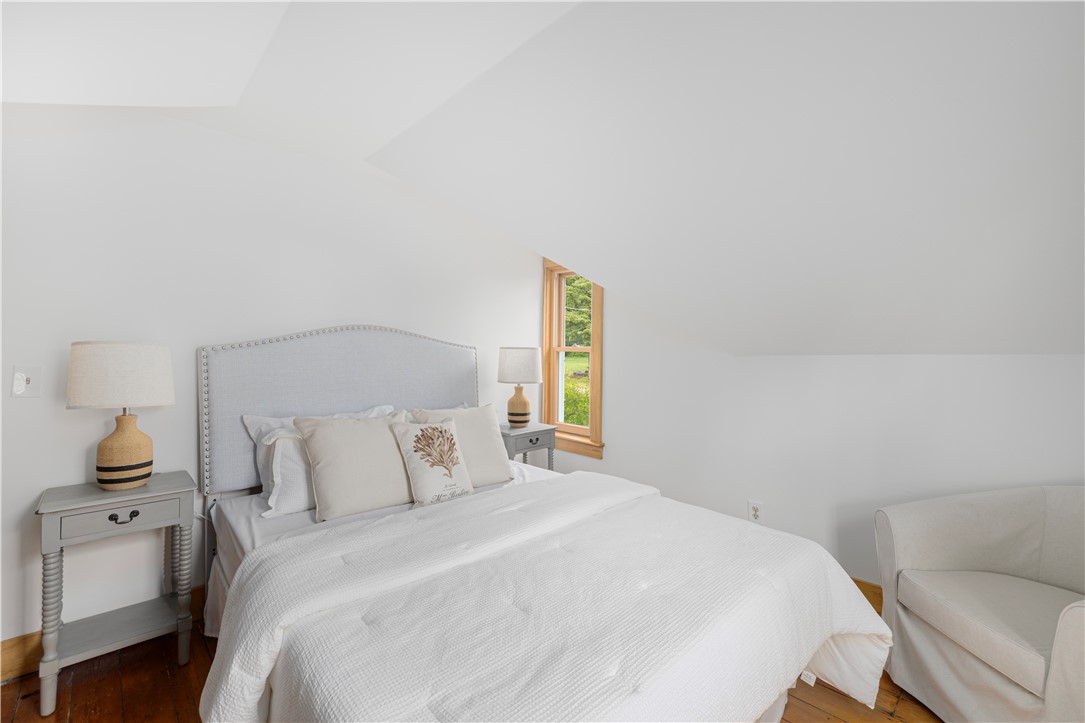 North Kingstown, Rhode Island, 02874, United States, 3 Bedrooms Bedrooms, ,2 BathroomsBathrooms,Residential,For Sale,1895355