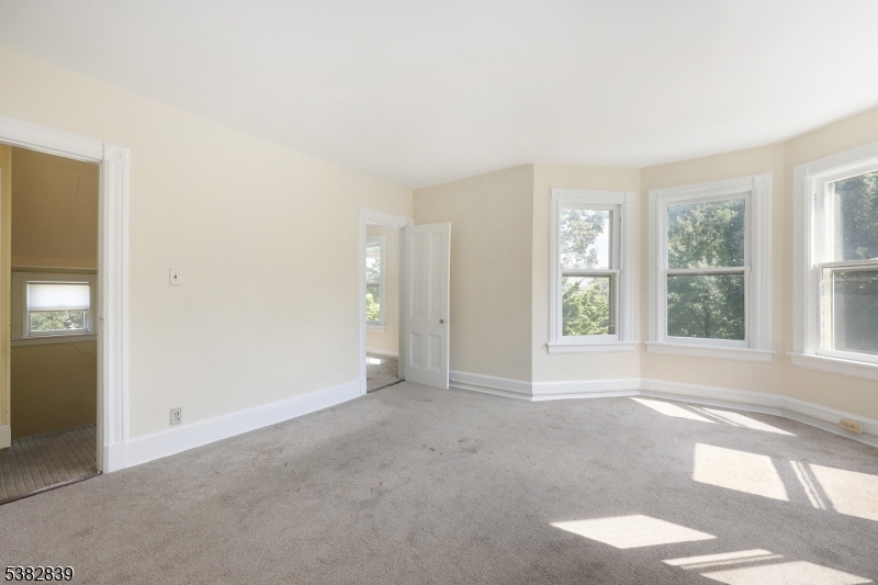 Westfield Town, New Jersey, 07090, United States, 5 Bedrooms Bedrooms, ,3 BathroomsBathrooms,Residential,For Sale,1941025