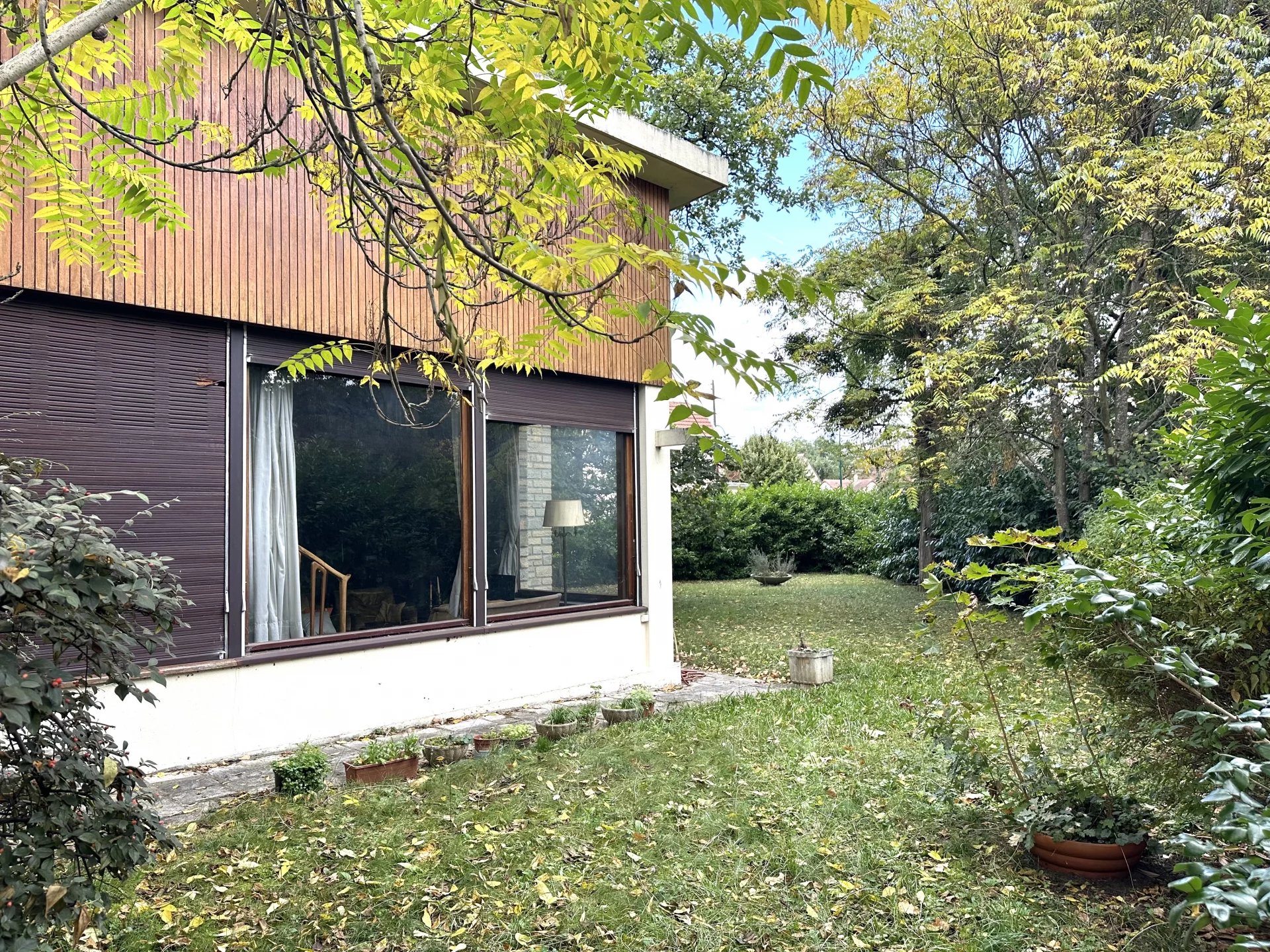 Le Vésinet, Île-de-France, 78110, FR, 4 Bedrooms Bedrooms, ,3 BathroomsBathrooms,Residential,For Sale,1994337