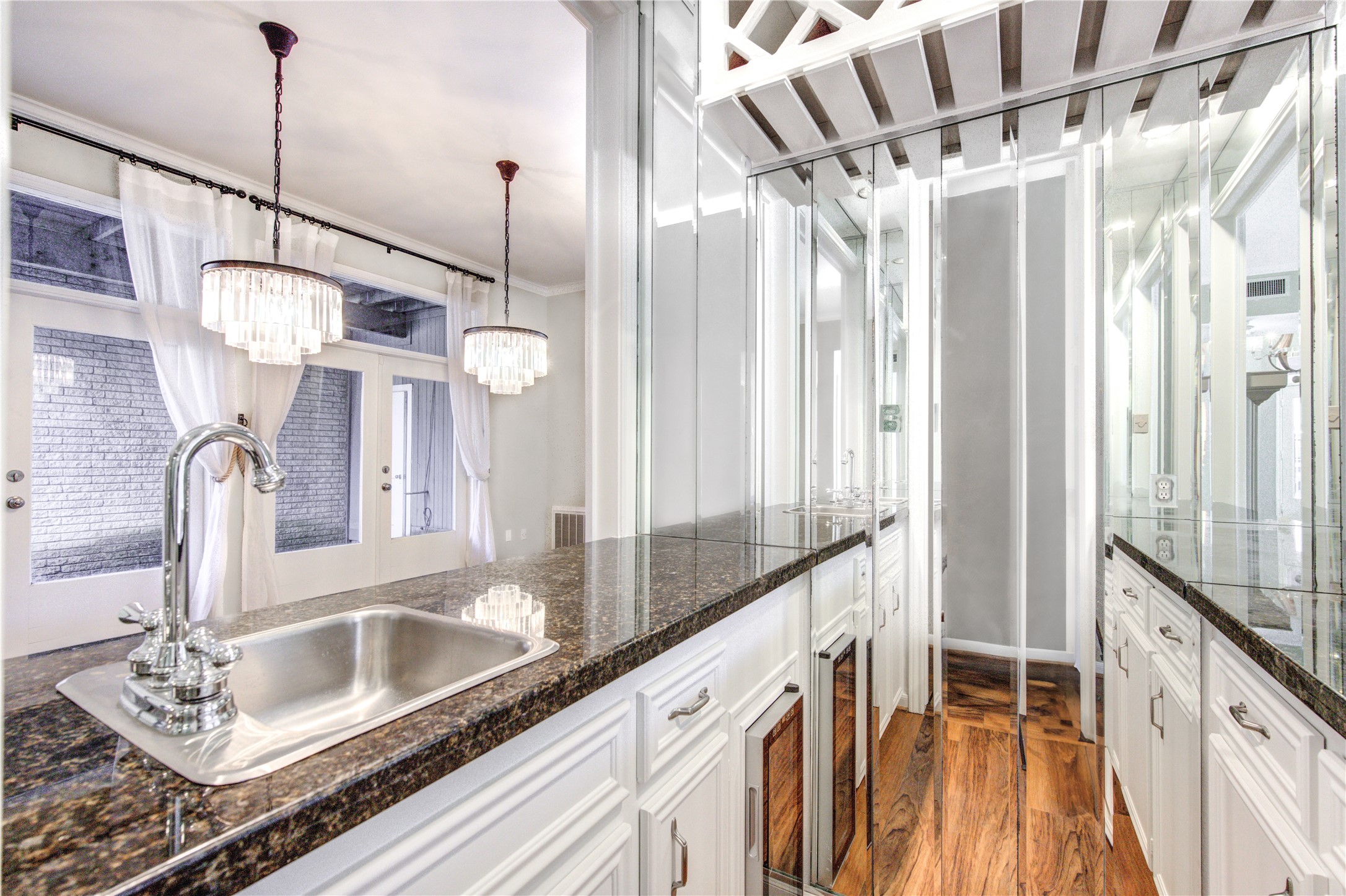  2524 Nantucket Drive B - 物件實景