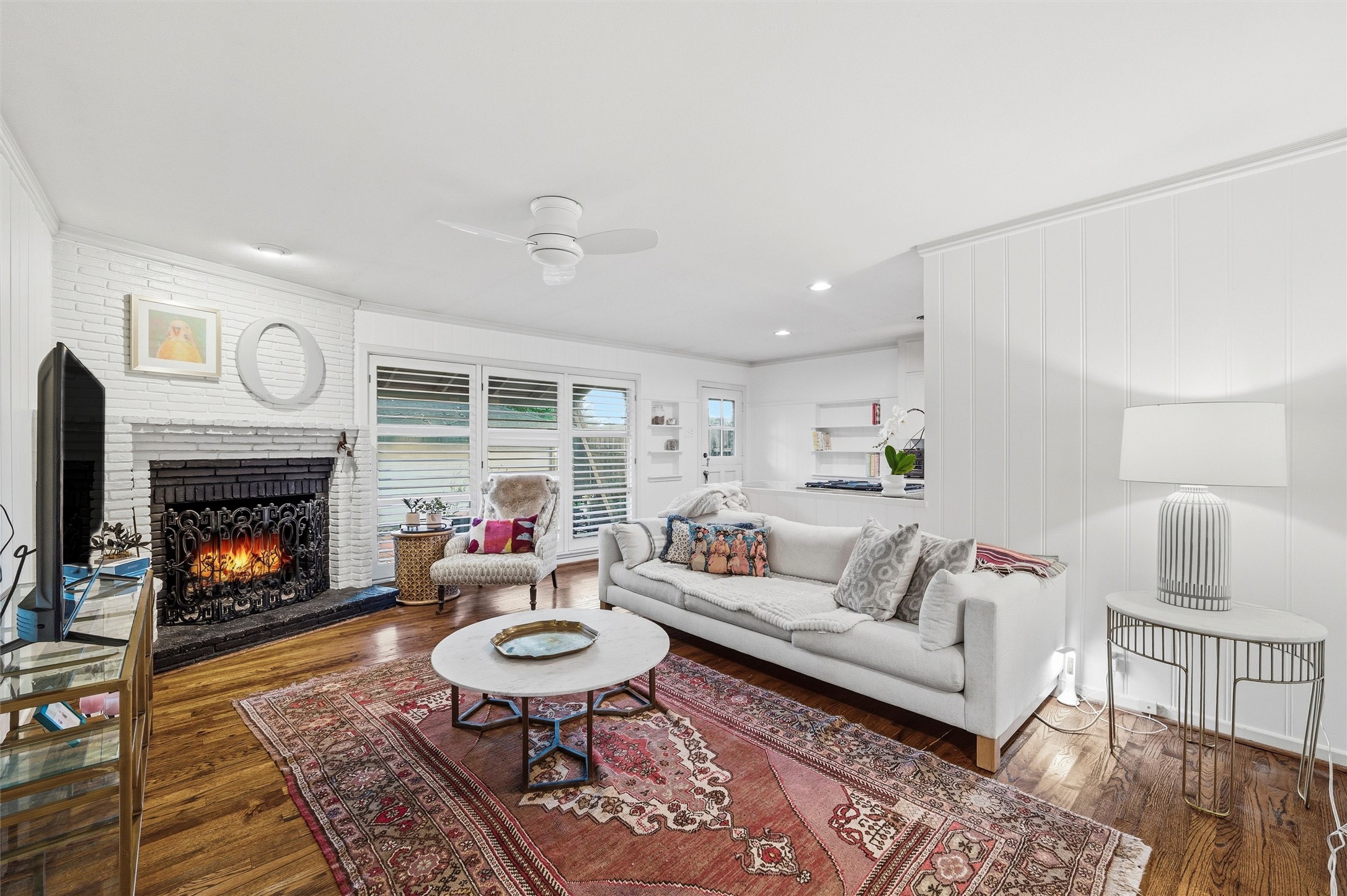 Dallas, Texas, 75214, United States, 3 Bedrooms Bedrooms, ,2 BathroomsBathrooms,Residential,For Sale,1989303