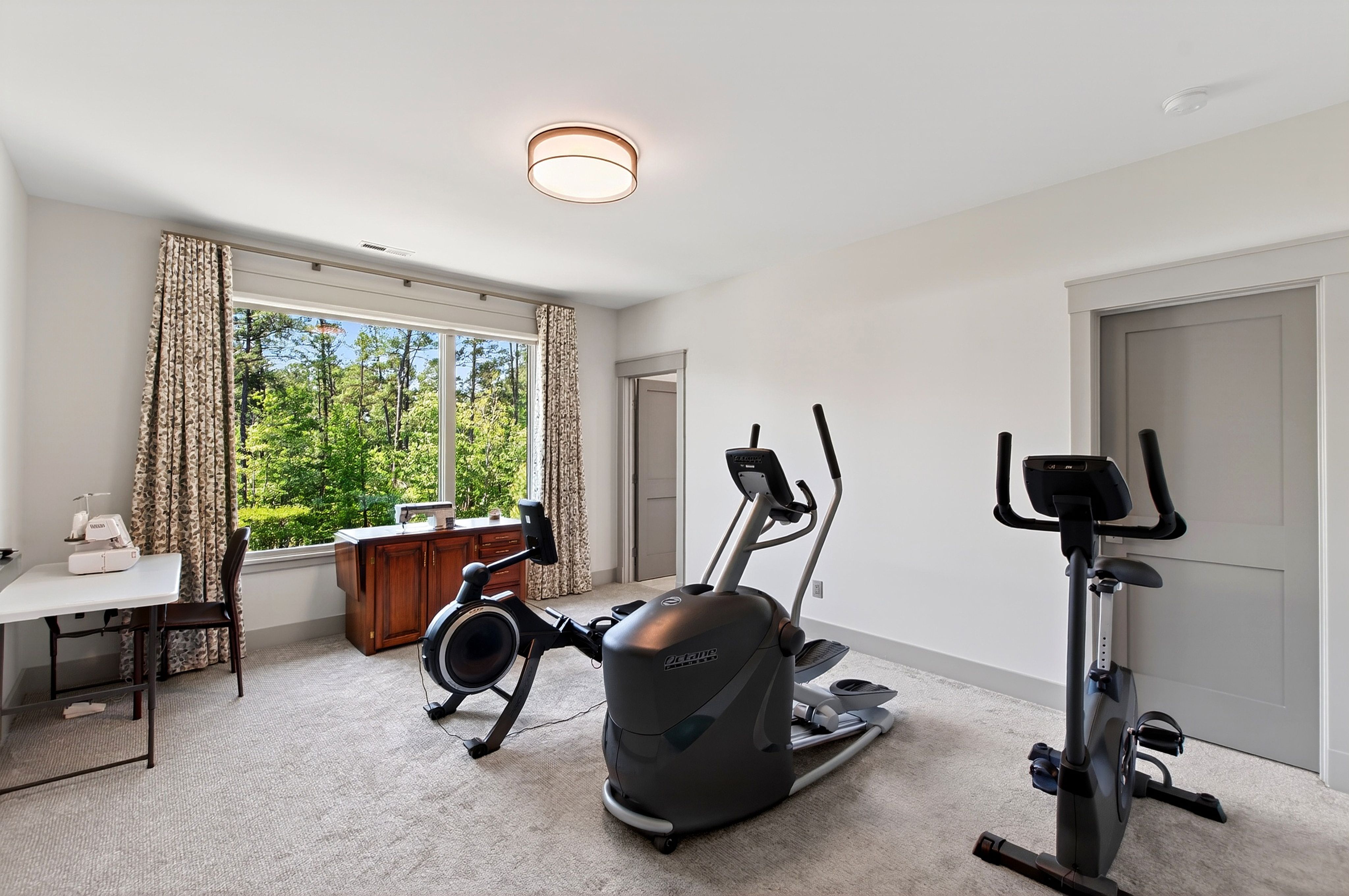  5141 Avalaire Oaks Drive, Raleigh, NC, 27614 - 物件實景
