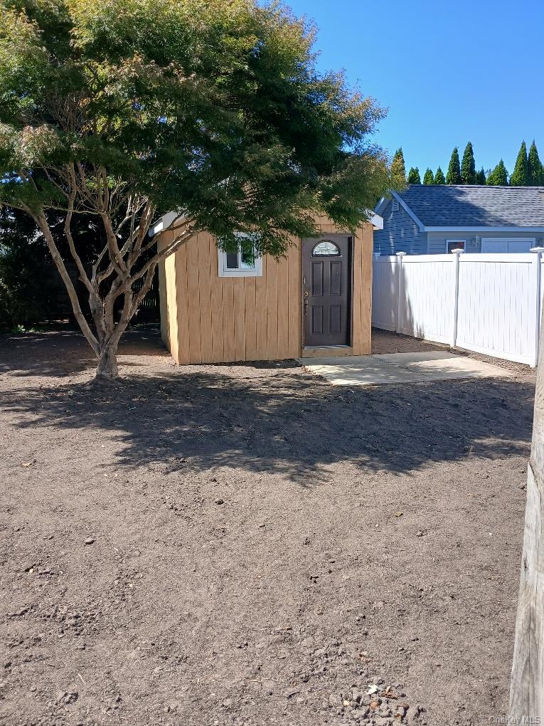 East Patchogue, New York, 11772, United States, 4 Bedrooms Bedrooms, ,1 BathroomBathrooms,Residential,For Sale,1948029