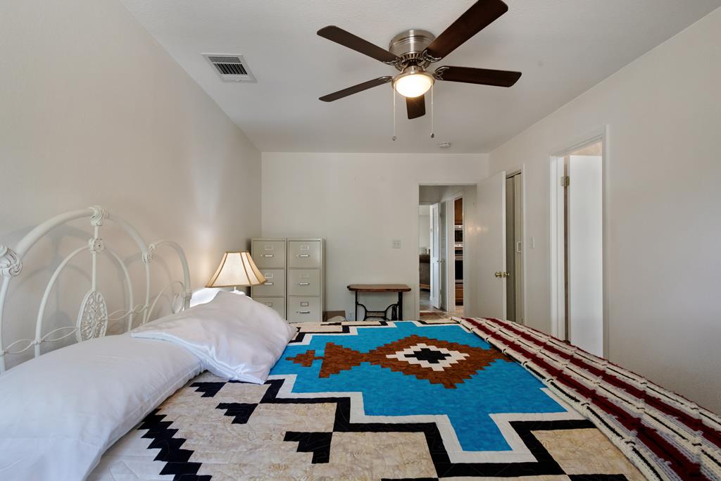 Llano, Texas, 78643, United States, 3 Bedrooms Bedrooms, ,2 BathroomsBathrooms,Residential,For Sale,1869749