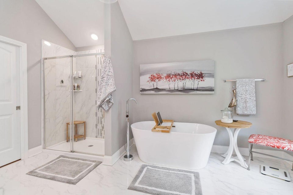 Somerset, Kentucky, 42503, United States, 4 Bedrooms Bedrooms, ,3 BathroomsBathrooms,Residential,For Sale,1981769