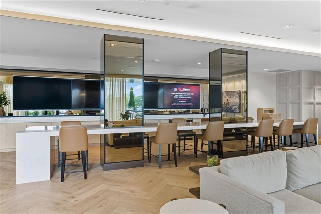 Atlanta, Georgia, 30305, United States, 2 Bedrooms Bedrooms, ,3 BathroomsBathrooms,Residential,For Sale,1979191