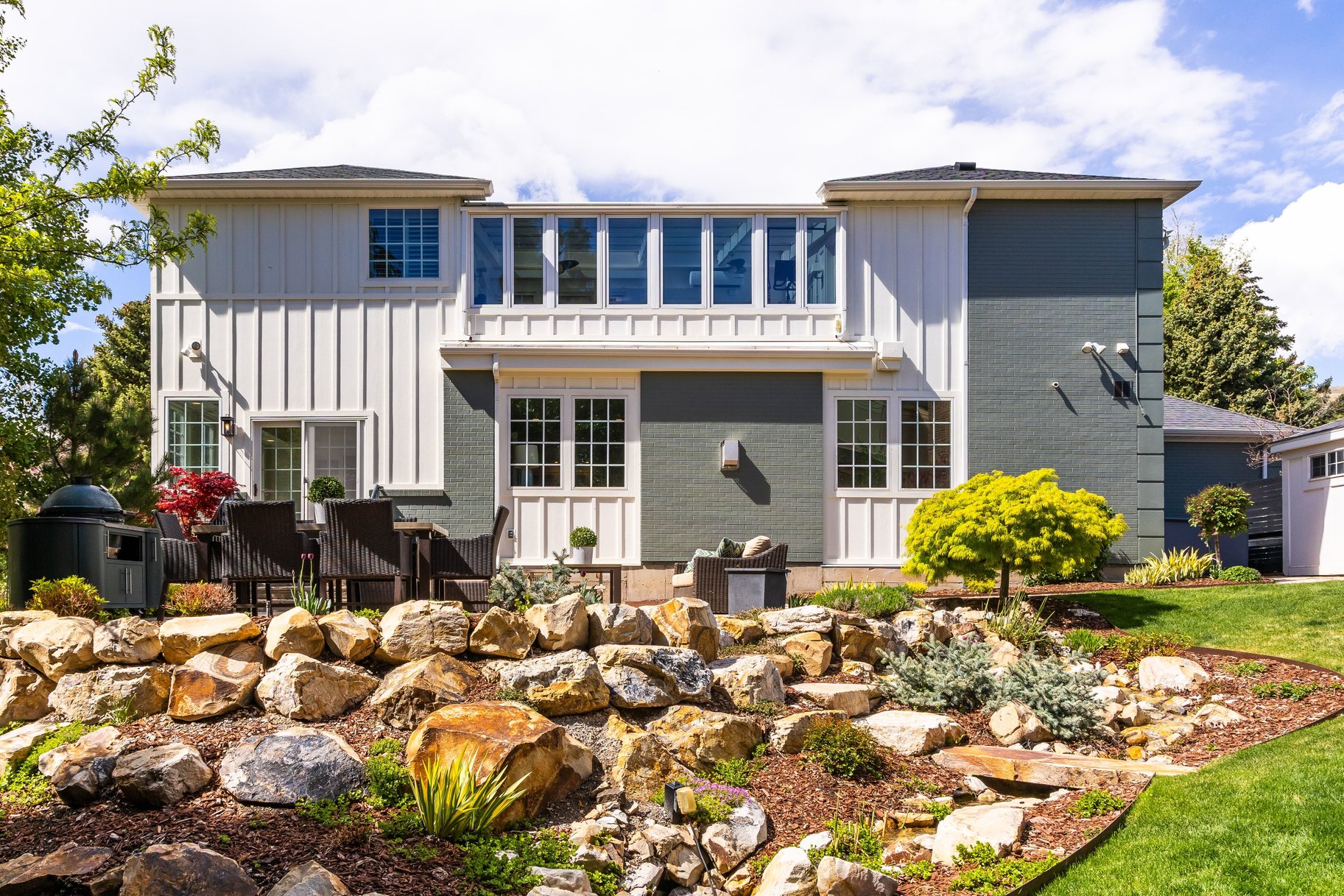  BEAUTIFULLY UPDATED FEDERAL HEIGHTS TWO STORY HOME - 物件實景