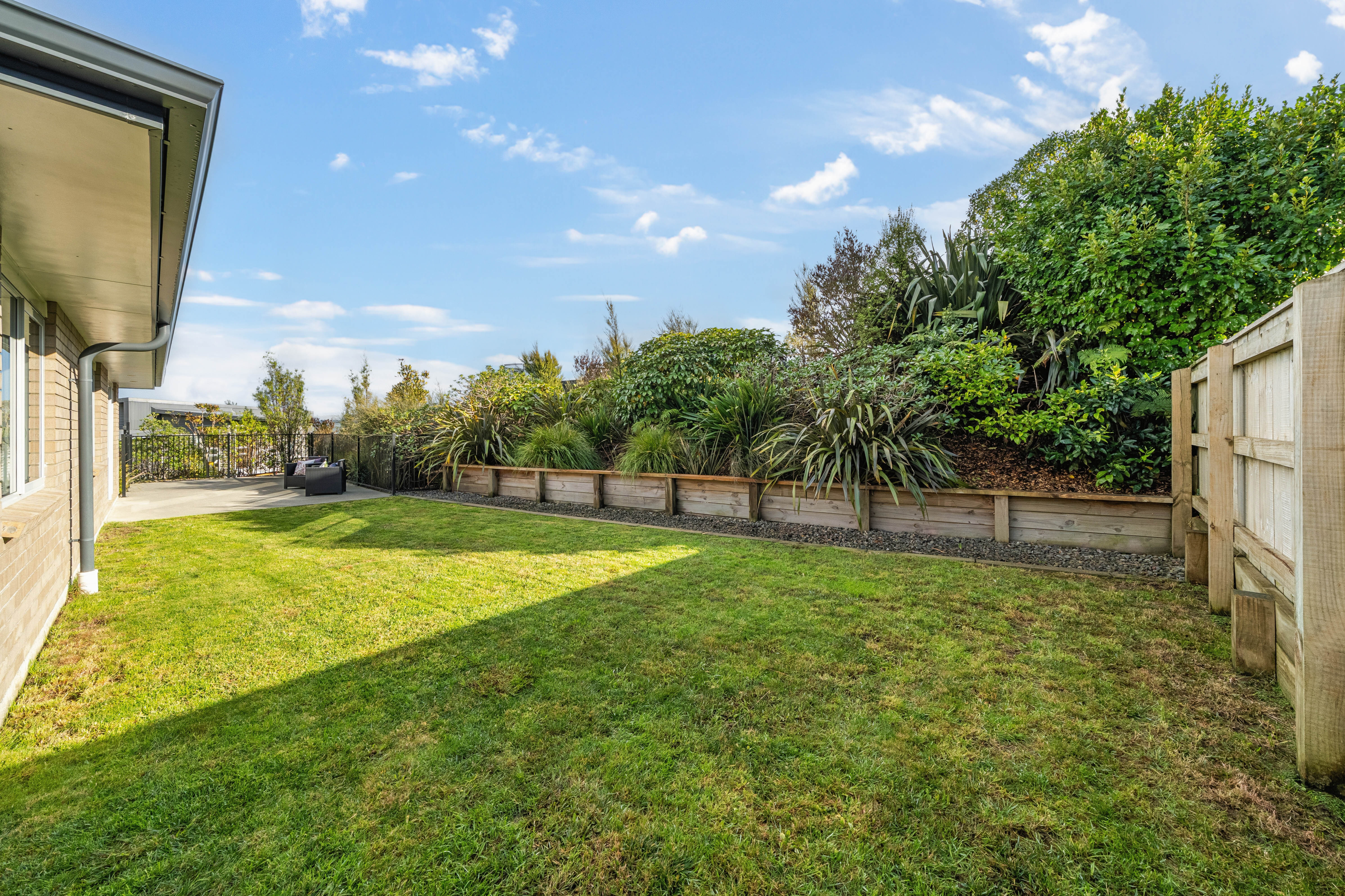 92 Sunstone Crescent, Timberlea, Upper Hutt - 物件實景