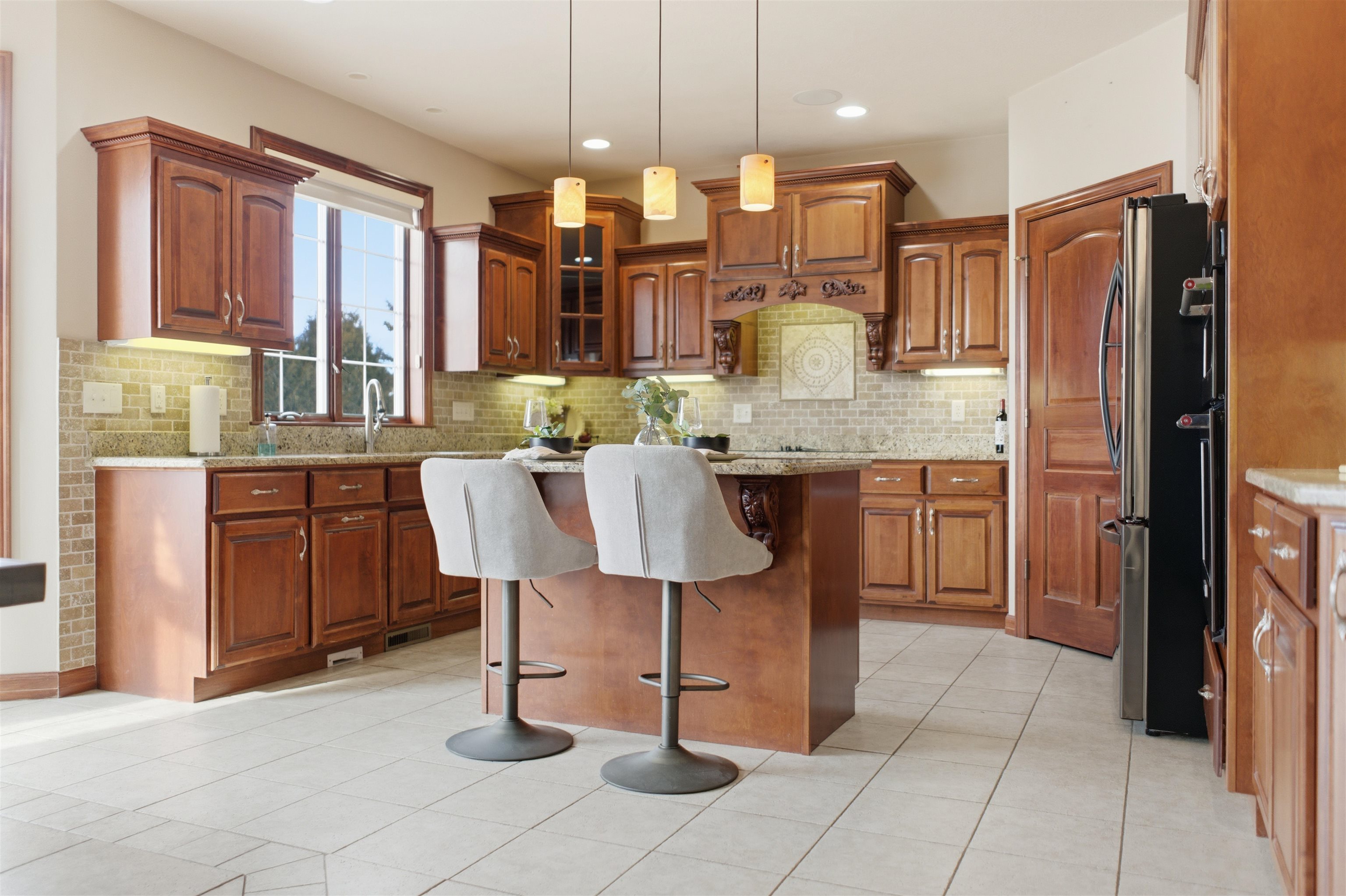 Oshkosh, Wisconsin, 54904, United States, 4 Bedrooms Bedrooms, ,4 BathroomsBathrooms,Residential,For Sale,2009649