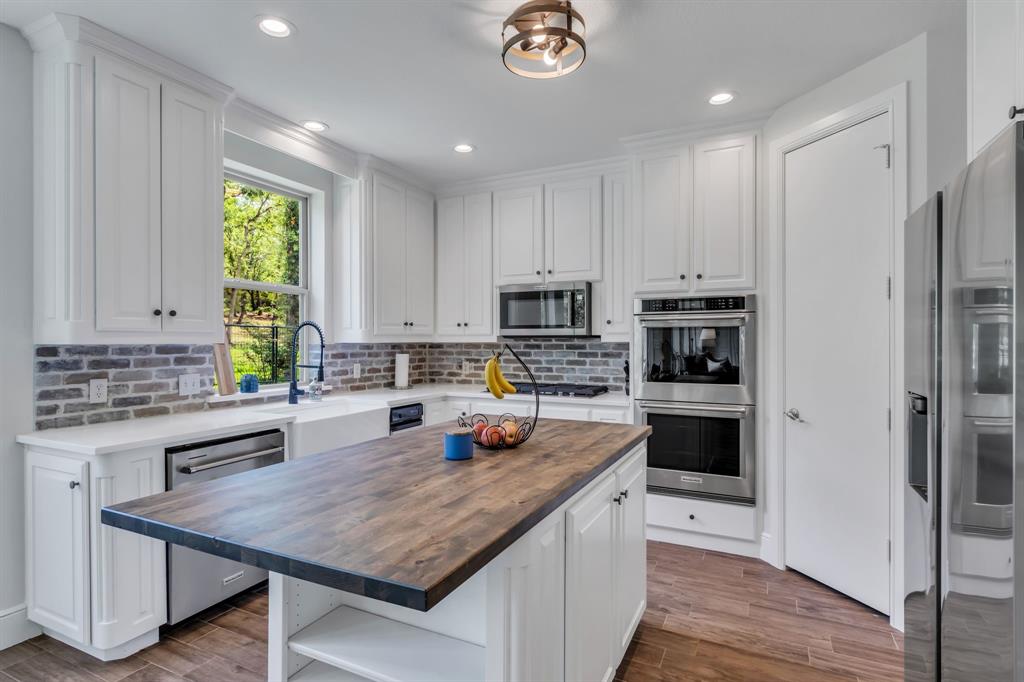 Flower Mound, Texas, 75022, United States, 5 Bedrooms Bedrooms, ,5 BathroomsBathrooms,Residential,For Sale,1895072