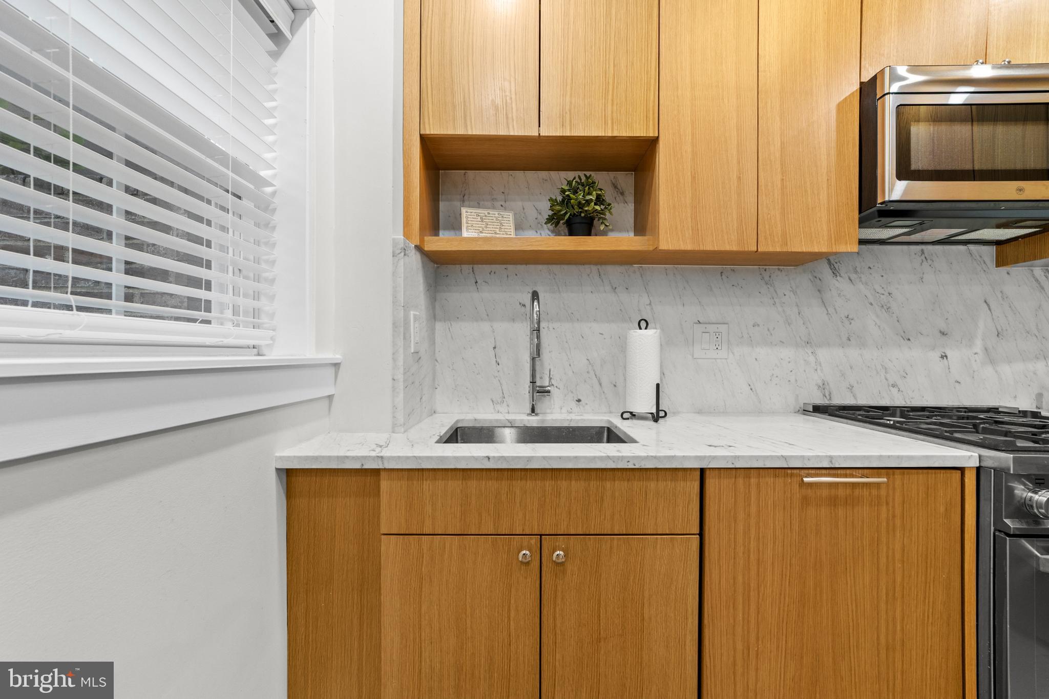 PHILADELPHIA, Pennsylvania, 19107, United States, 3 Bedrooms Bedrooms, ,3 BathroomsBathrooms,Residential,For Sale,1989862