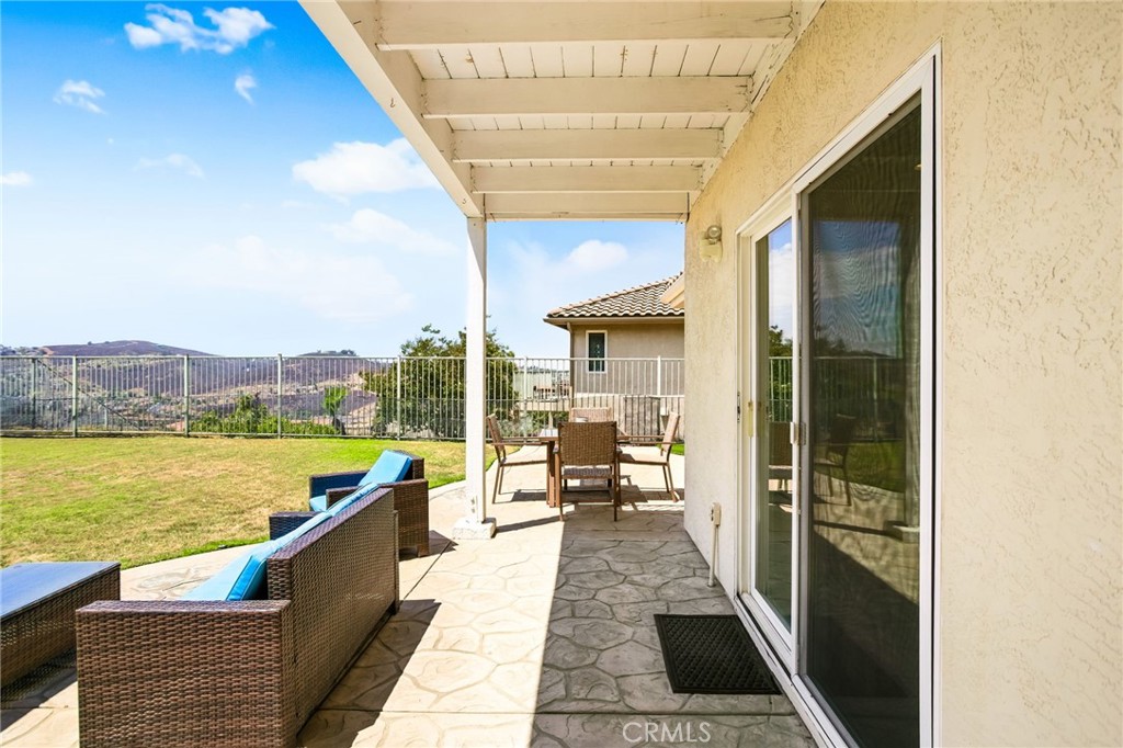 Spring Valley, California, 91978, United States, 4 Bedrooms Bedrooms, ,3 BathroomsBathrooms,Residential,For Sale,1943889