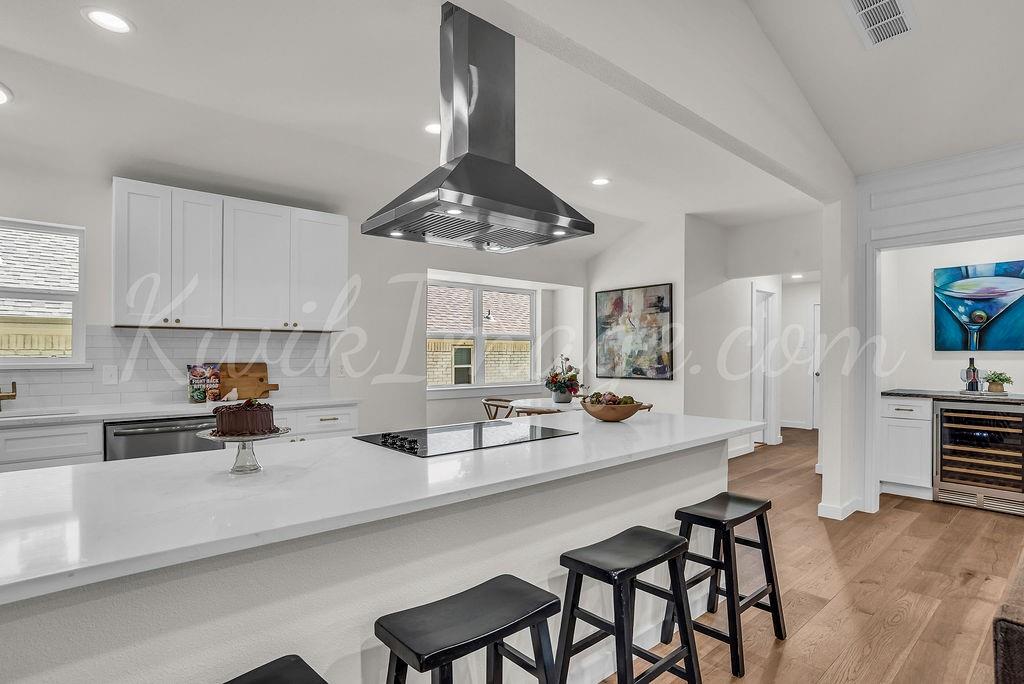 Dallas, Texas, 75243, United States, 4 Bedrooms Bedrooms, ,3 BathroomsBathrooms,Residential,For Sale,1910812