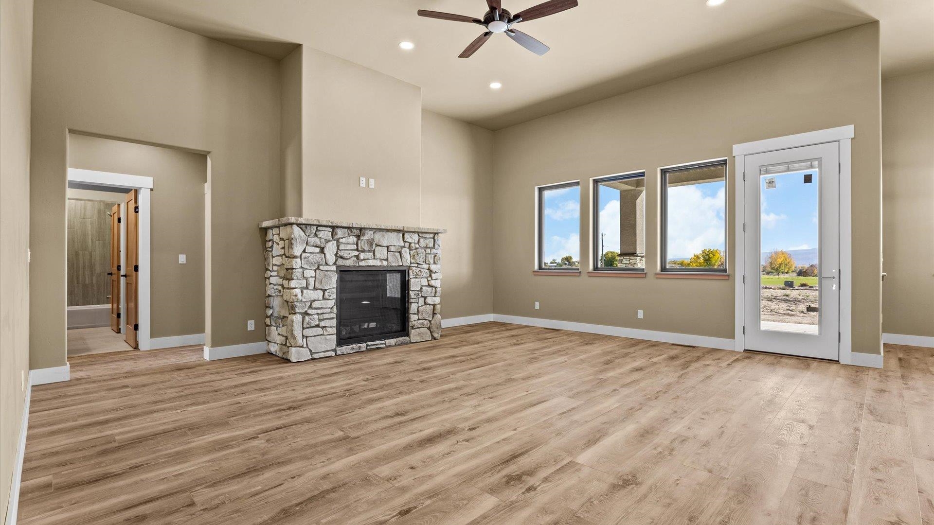 Grand Junction, Colorado, 81505, United States, 3 Bedrooms Bedrooms, ,3 BathroomsBathrooms,Residential,For Sale,2003382