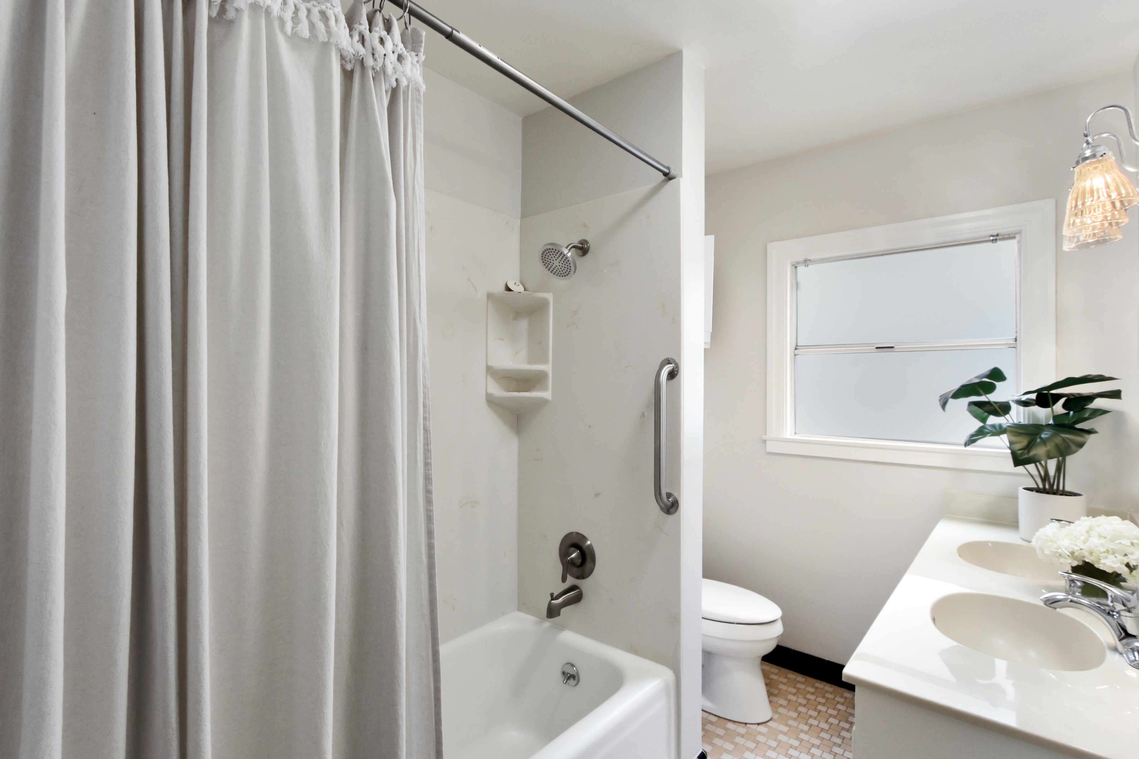  2728 Harkness Street, Sacramento, CA 95818 - 物件實景