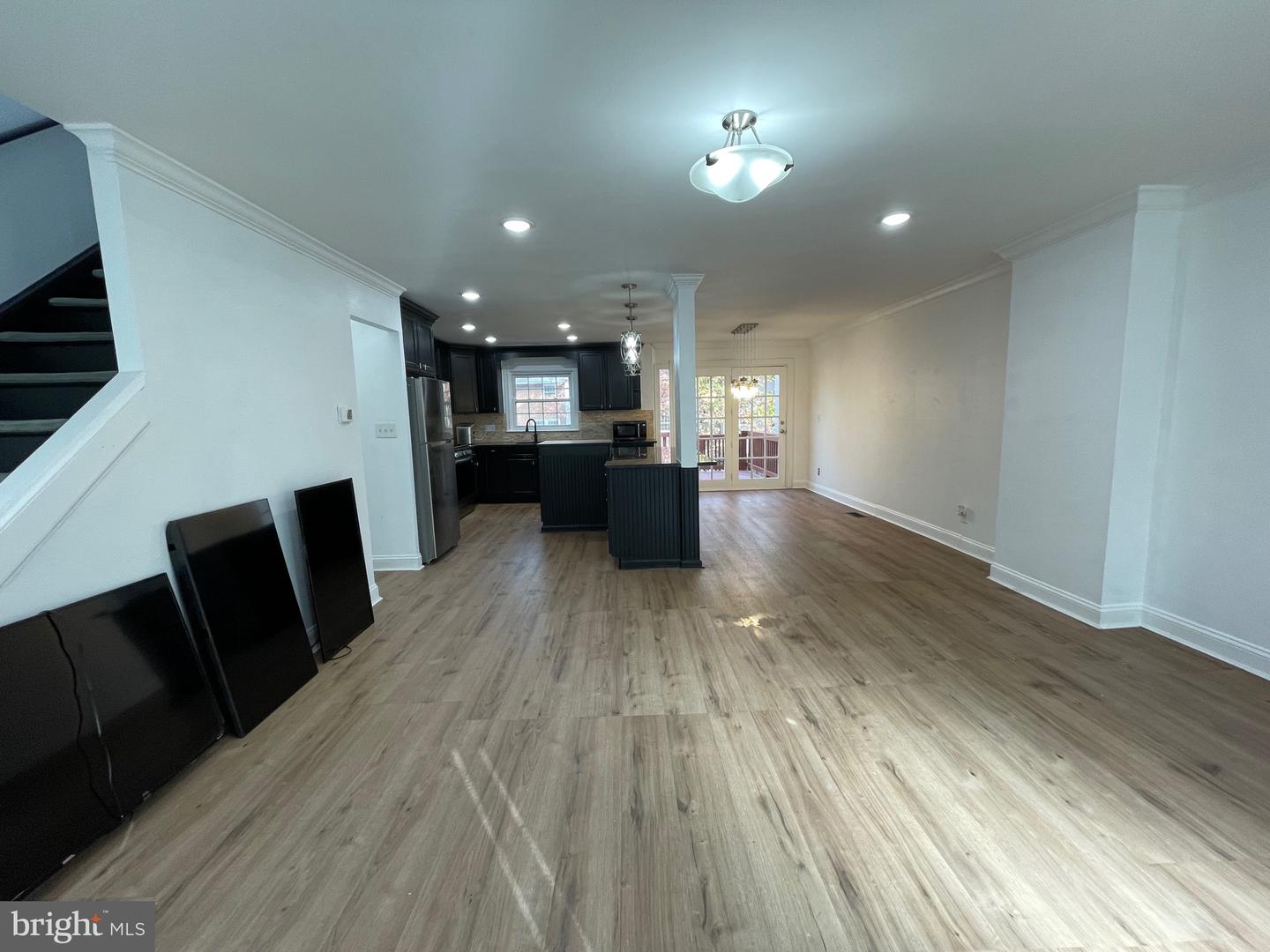 Centreville, Virginia, 20120, United States, 3 Bedrooms Bedrooms, ,2 BathroomsBathrooms,Residential,For Sale,1988924