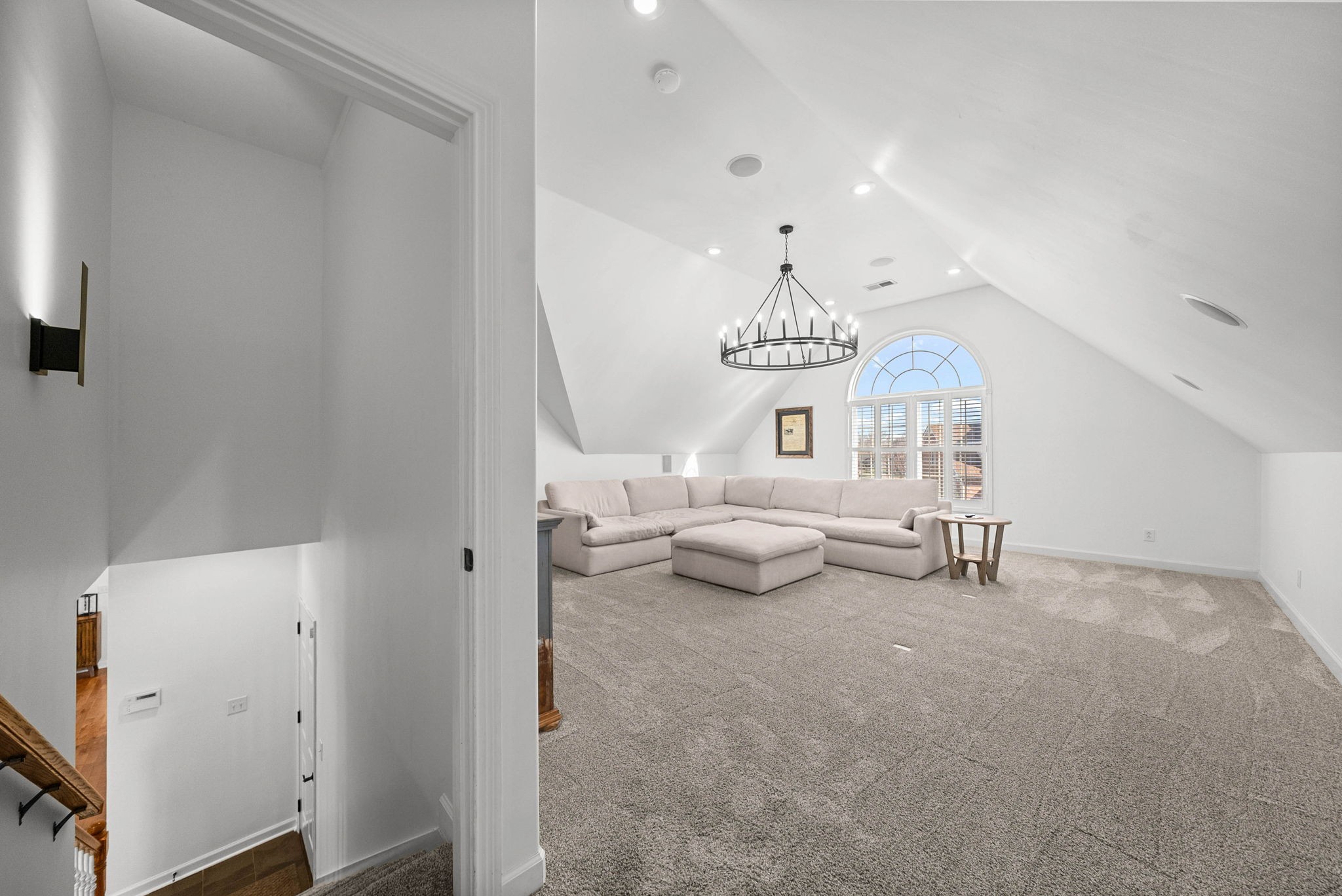 Clarksville, Tennessee, 37043, United States, 5 Bedrooms Bedrooms, ,3 BathroomsBathrooms,Residential,For Sale,2009051