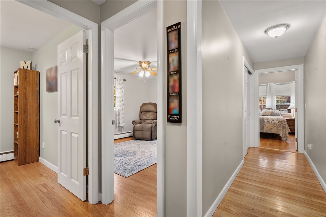 North Kingstown, Rhode Island, 02852, United States, 4 Bedrooms Bedrooms, ,2 BathroomsBathrooms,Residential,For Sale,1987787