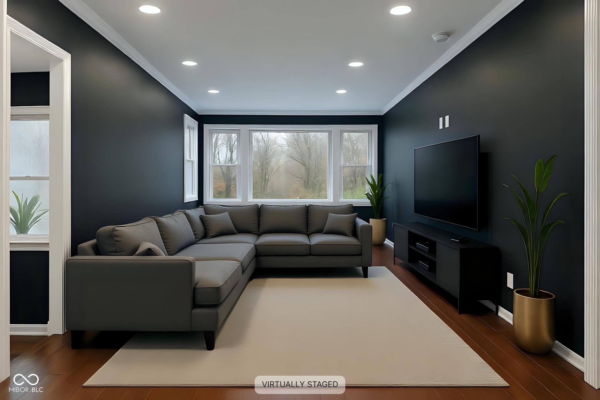 Indianapolis, Indiana, 46226, United States, 6 Bedrooms Bedrooms, ,7 BathroomsBathrooms,Residential,For Sale,1998001