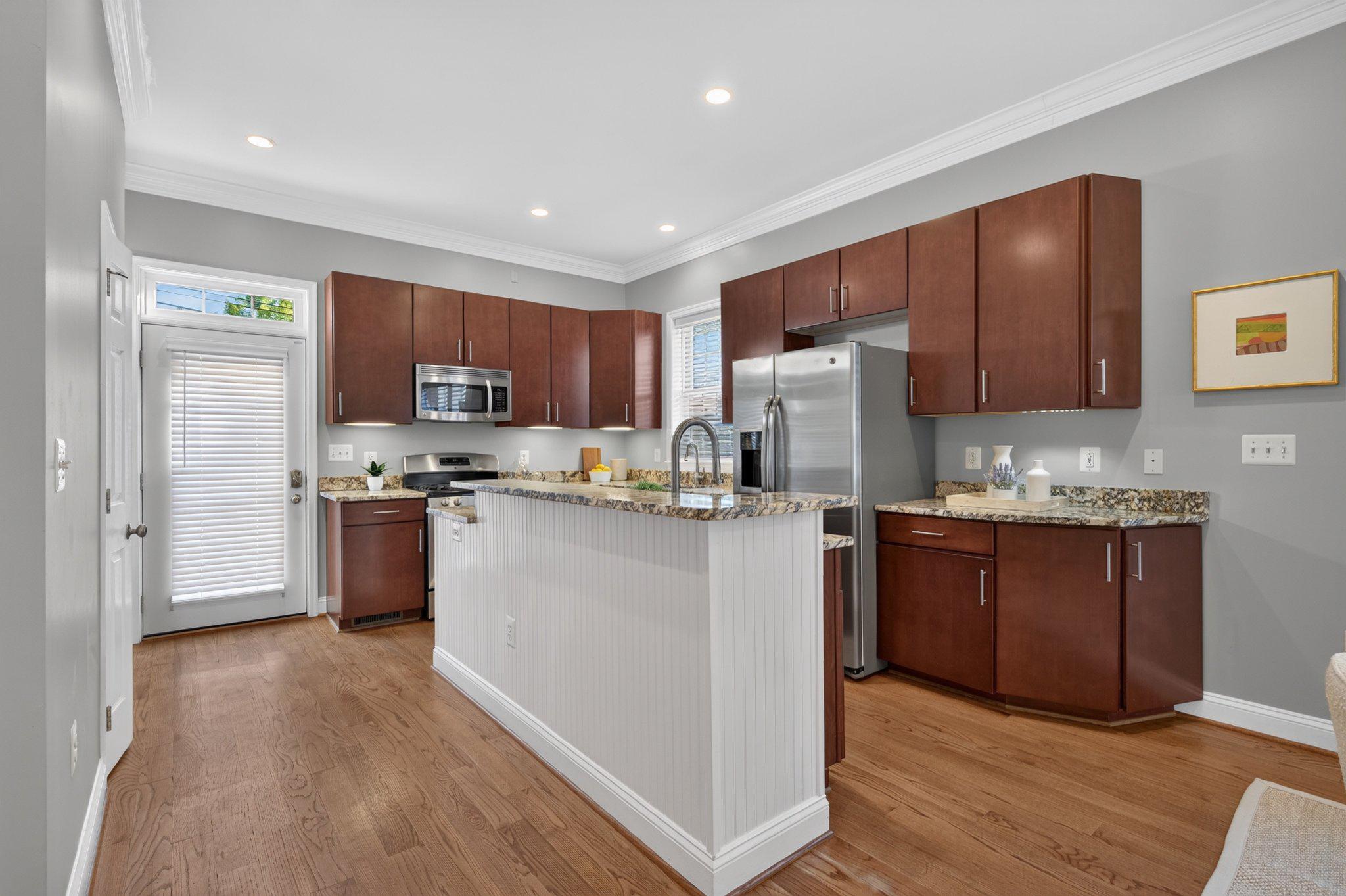  17 E Reed Avenue, Alexandria, VA, 22305 - 物件實景