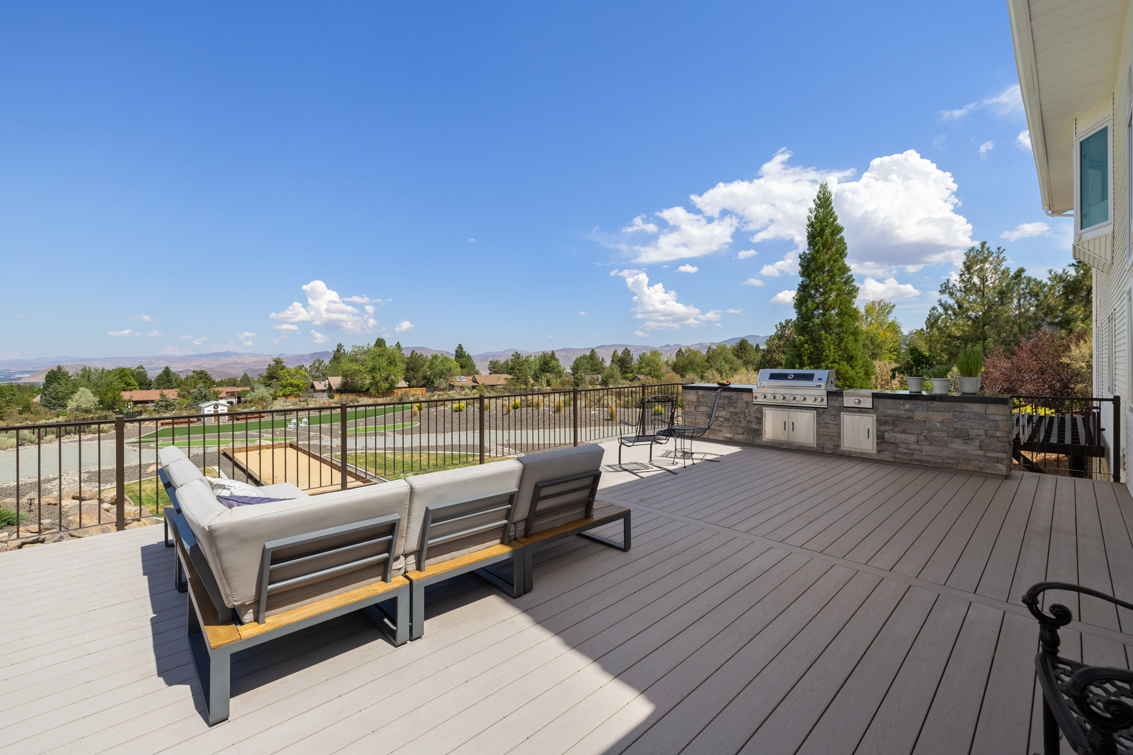  Expansive South West Luxury Ranch Style Estate with RV Garage & In-Law Quarters - 物件實景