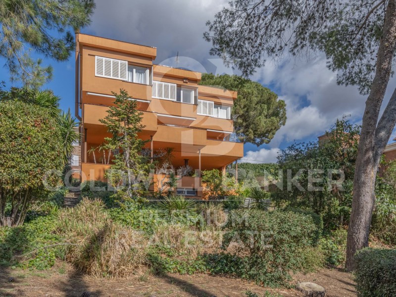 Cerdanyola del Vallès, Catalonia, ES, 4 Bedrooms Bedrooms, ,3 BathroomsBathrooms,Residential,For Sale,1481856