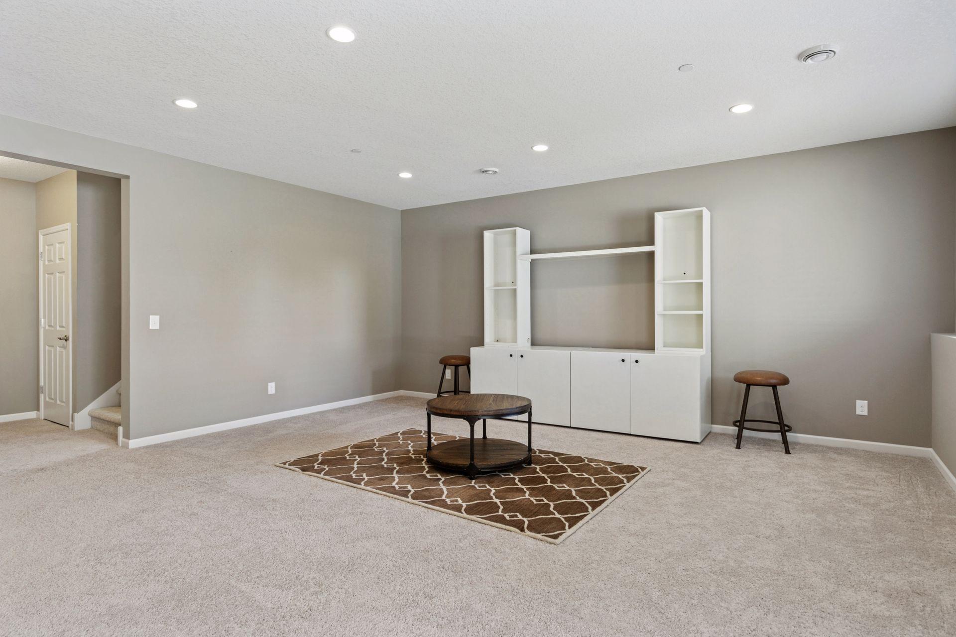 Lakeville, Minnesota, 55044, United States, 3 Bedrooms Bedrooms, ,2 BathroomsBathrooms,Residential,For Sale,1971412