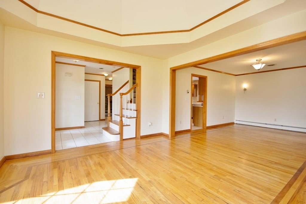 Florida, New York, 10921, United States, 4 Bedrooms Bedrooms, ,3 BathroomsBathrooms,Residential,For Sale,1944885