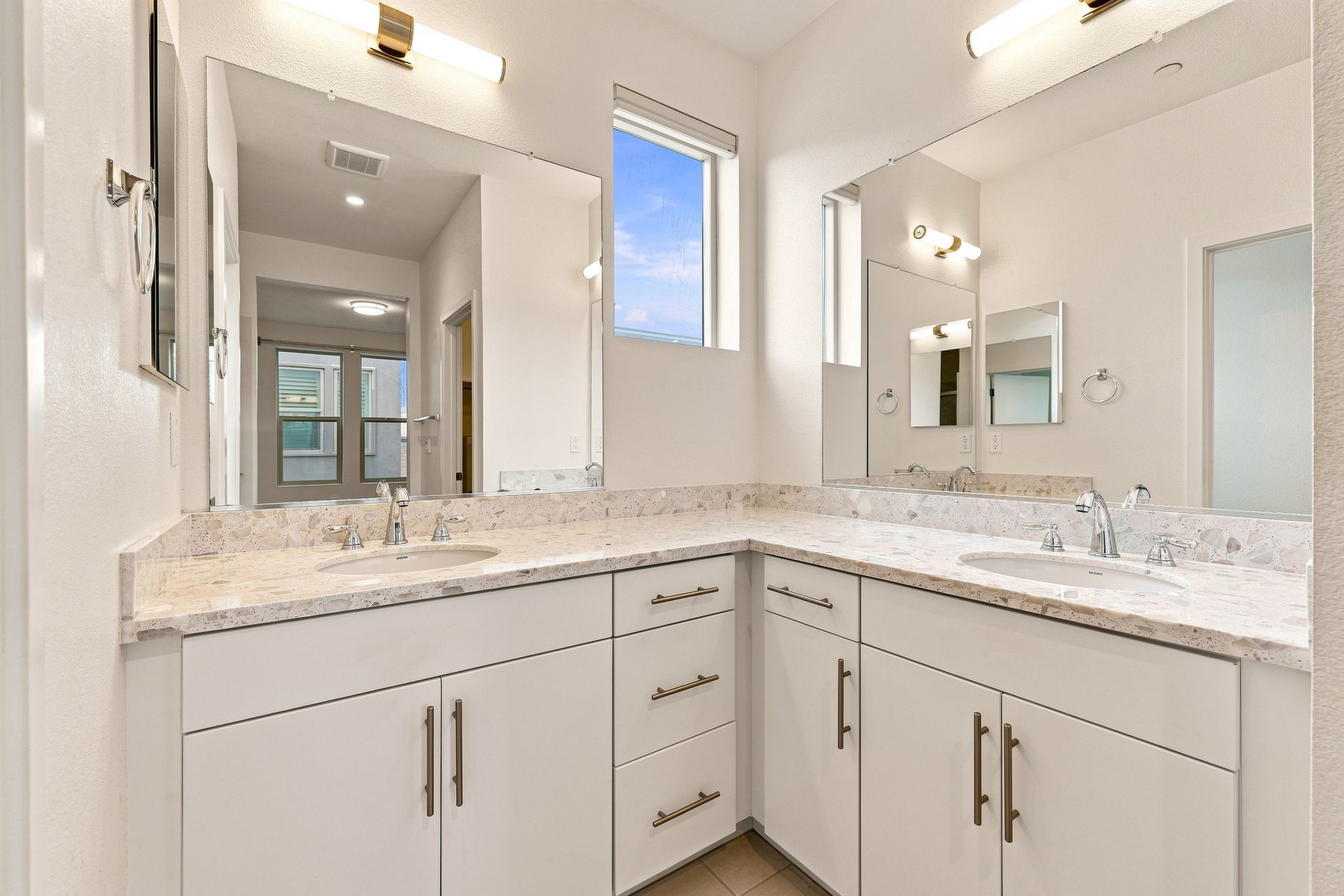  453 Crate Avenue, Sacramento, CA 95818 - 物件實景