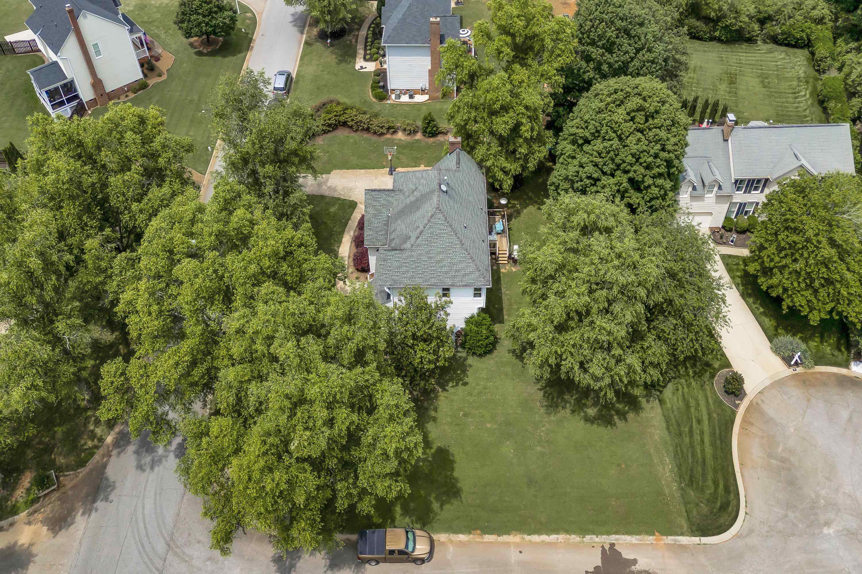 Greenville, South Carolina, 29615, United States, 3 Bedrooms Bedrooms, ,3 BathroomsBathrooms,Residential,For Sale,1838881