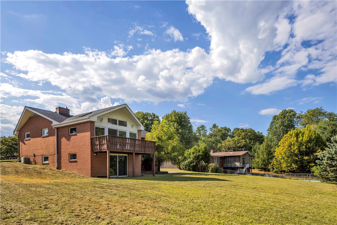 McCandless, Pennsylvania, 15101, United States, 4 Bedrooms Bedrooms, ,3 BathroomsBathrooms,Residential,For Sale,1940851