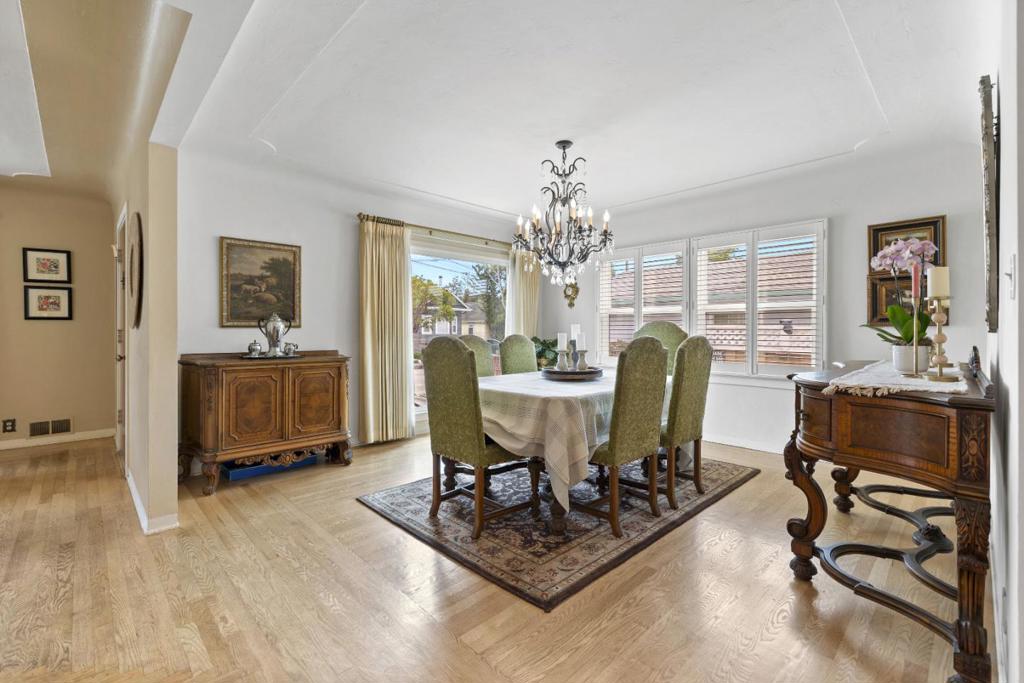 Santa Cruz, California, 95060, United States, 3 Bedrooms Bedrooms, ,3 BathroomsBathrooms,Residential,For Sale,1976527