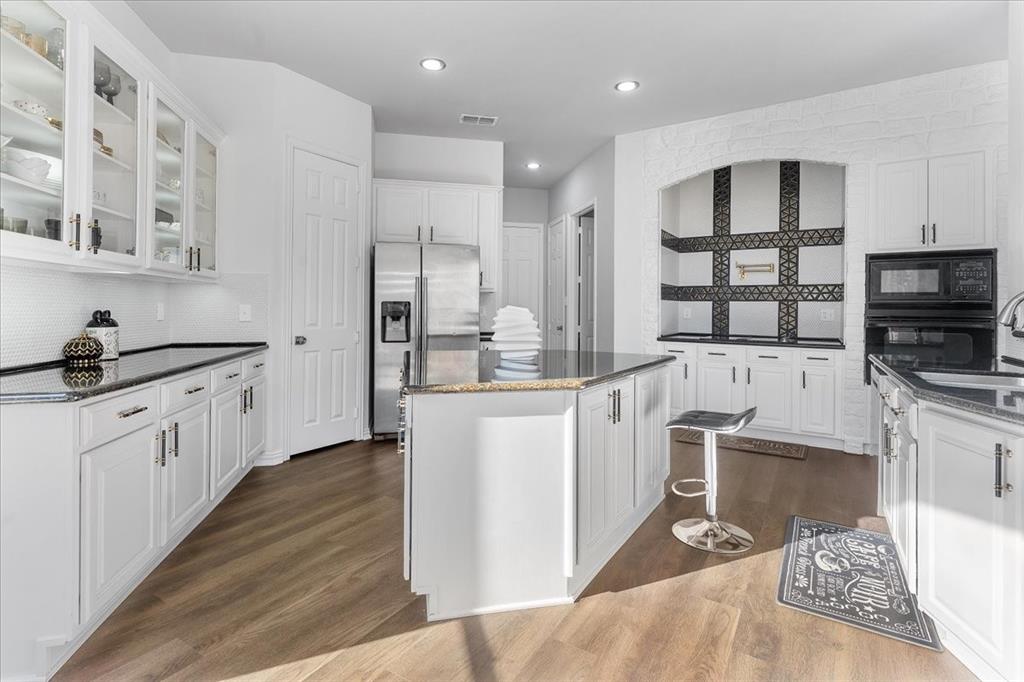 Rowlett, Texas, 75089, United States, 4 Bedrooms Bedrooms, ,4 BathroomsBathrooms,Residential,For Sale,2006168