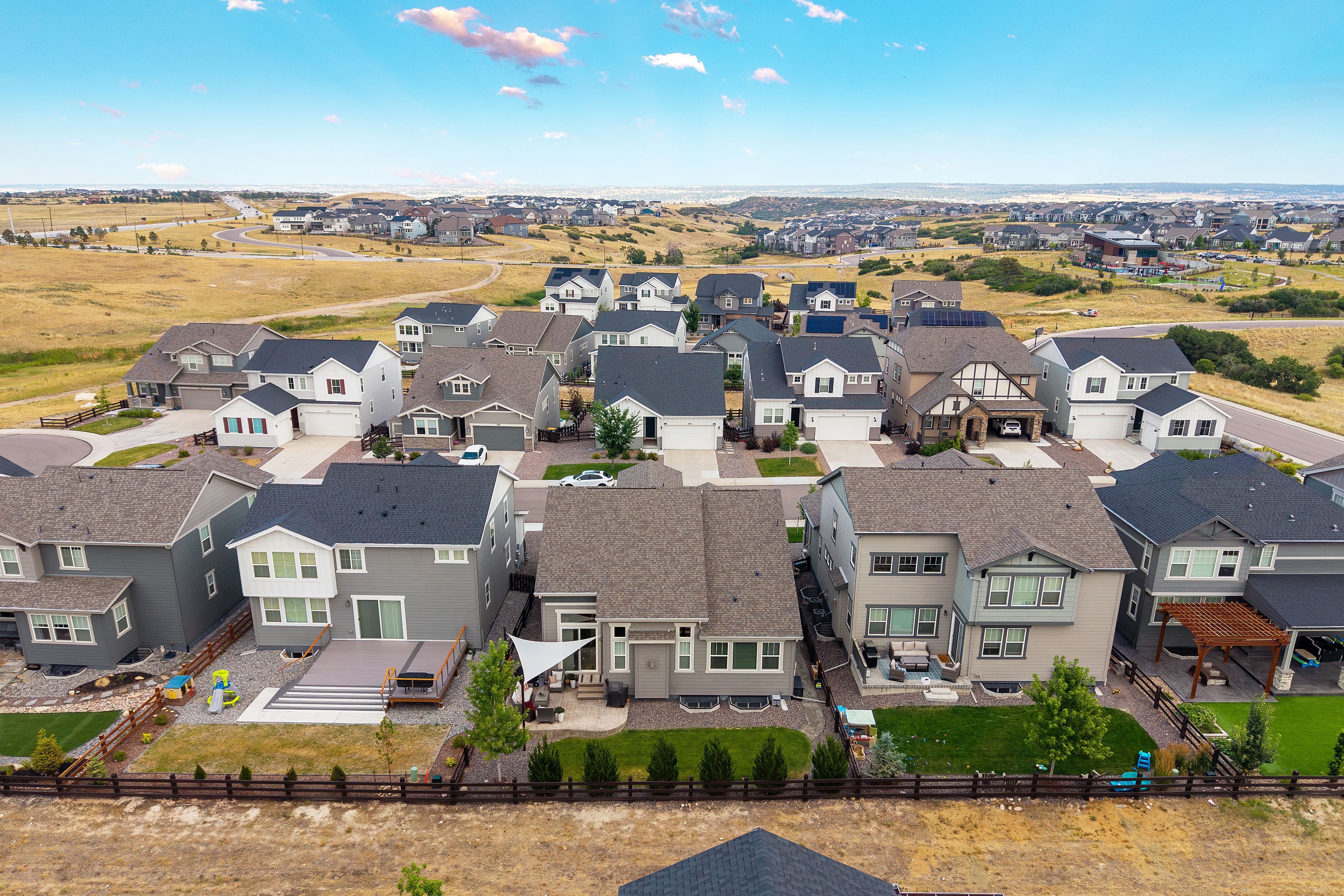  Beautifully Maintained, Fully Fenced Yard and Enjoy Colorado Living - 物件實景