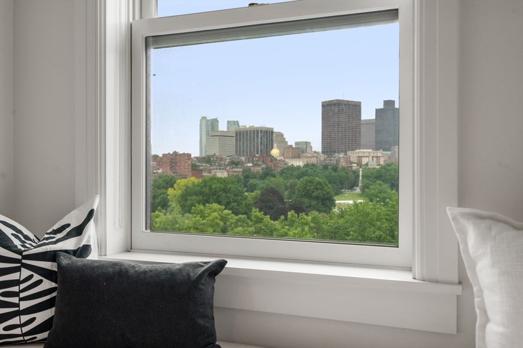 Boston, Massachusetts, 02116, United States, 3 Bedrooms Bedrooms, ,3 BathroomsBathrooms,Residential,For Sale,1895702