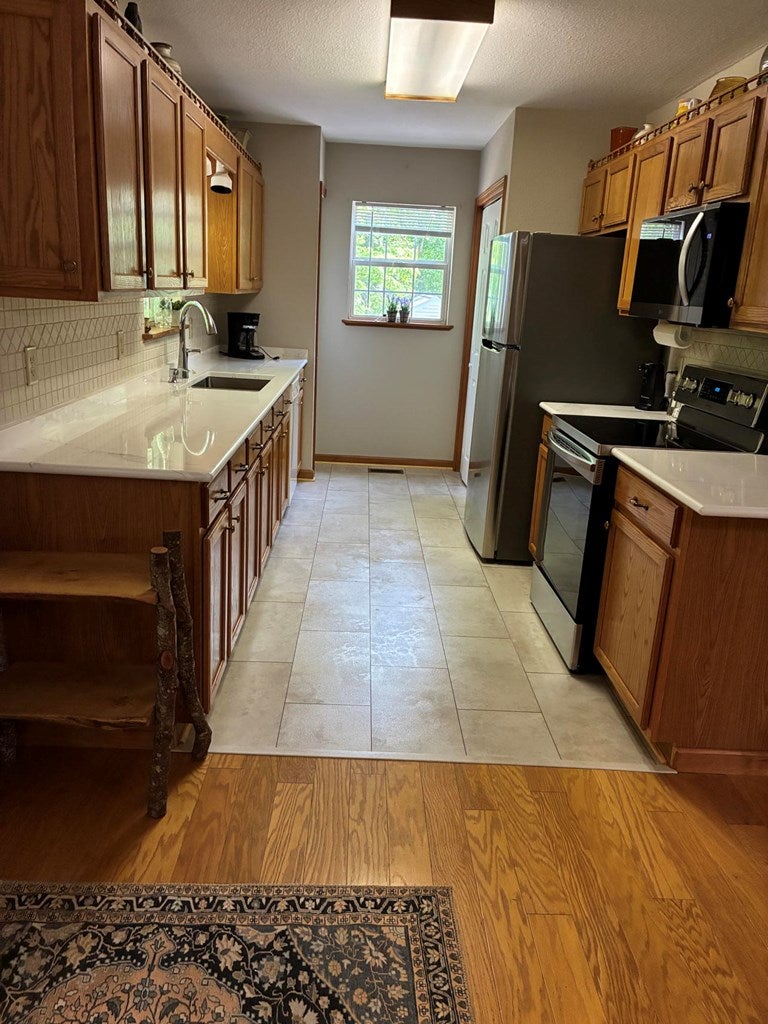 Young Harris, Georgia, 30582, United States, 3 Bedrooms Bedrooms, ,3 BathroomsBathrooms,Residential,For Sale,1847113