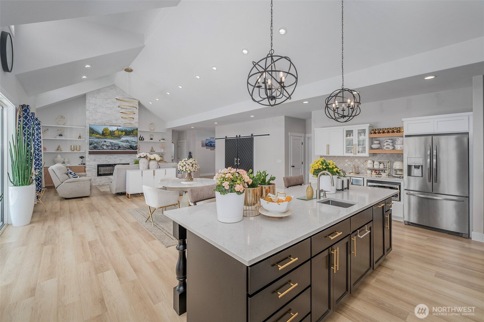 East Wenatchee, Washington, 98802, United States, 3 Bedrooms Bedrooms, ,3 BathroomsBathrooms,Residential,For Sale,2001859