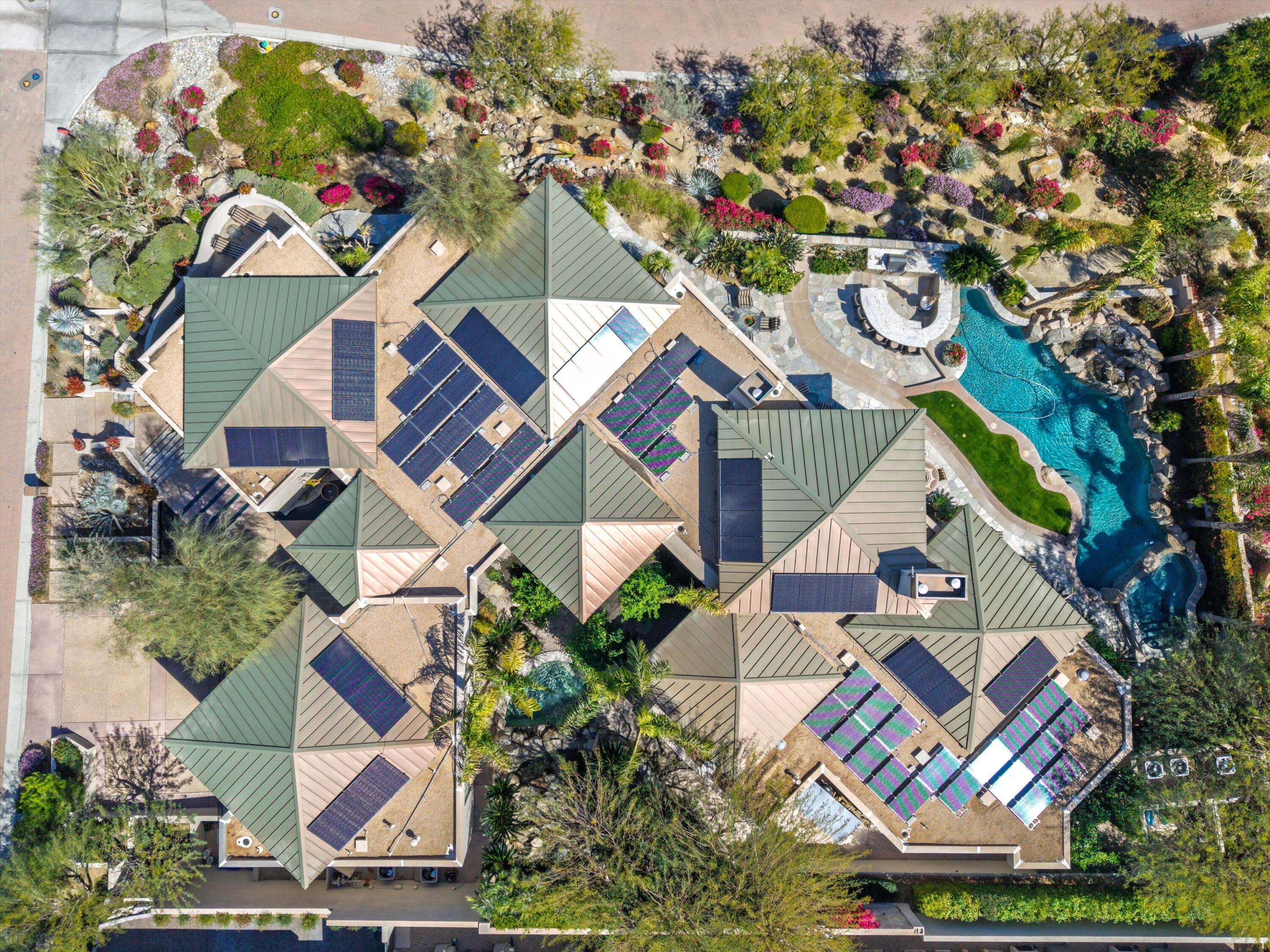 Palm Desert, California, 92260, United States, 4 Bedrooms Bedrooms, ,6 BathroomsBathrooms,Residential,For Sale,2002034